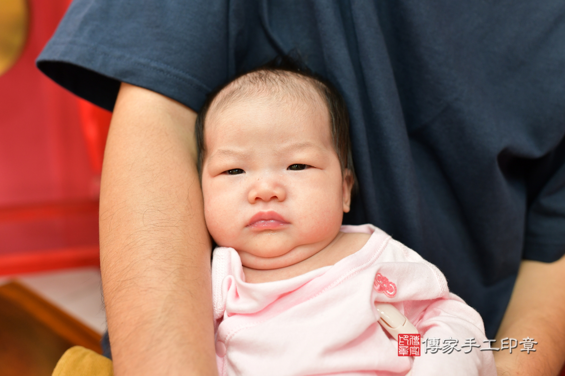 涵涵寶寶(台中市北區嬰兒寶寶滿月剃頭理髮、嬰兒剃胎毛儀式吉祥話)。中國風會場，爸媽寶貝穿「日中韓」古裝禮服。專業拍照、證書。★購買「臍帶章、肚臍章、胎毛筆刷印章」贈送：剃頭、收涎、抓周，三選一。2024.6.29，照片2