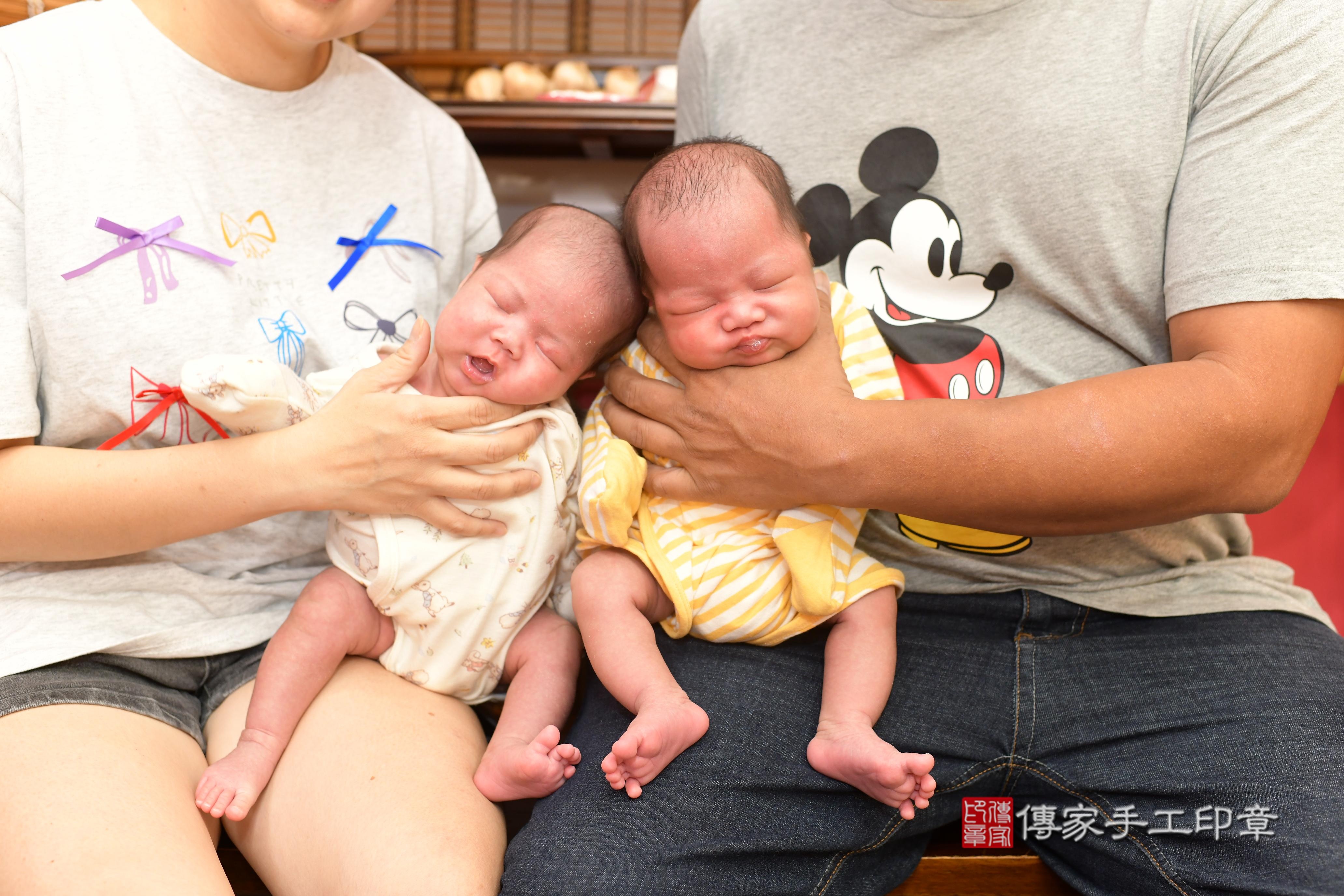 傳家手工印章高雄店、抓周、度脺、中國風會場、傳家嬰兒古禮、吉祥話、抓周道具物品24種、拍照。抓周證書。寶寶抓周、滿周歲、生日快樂、祝福