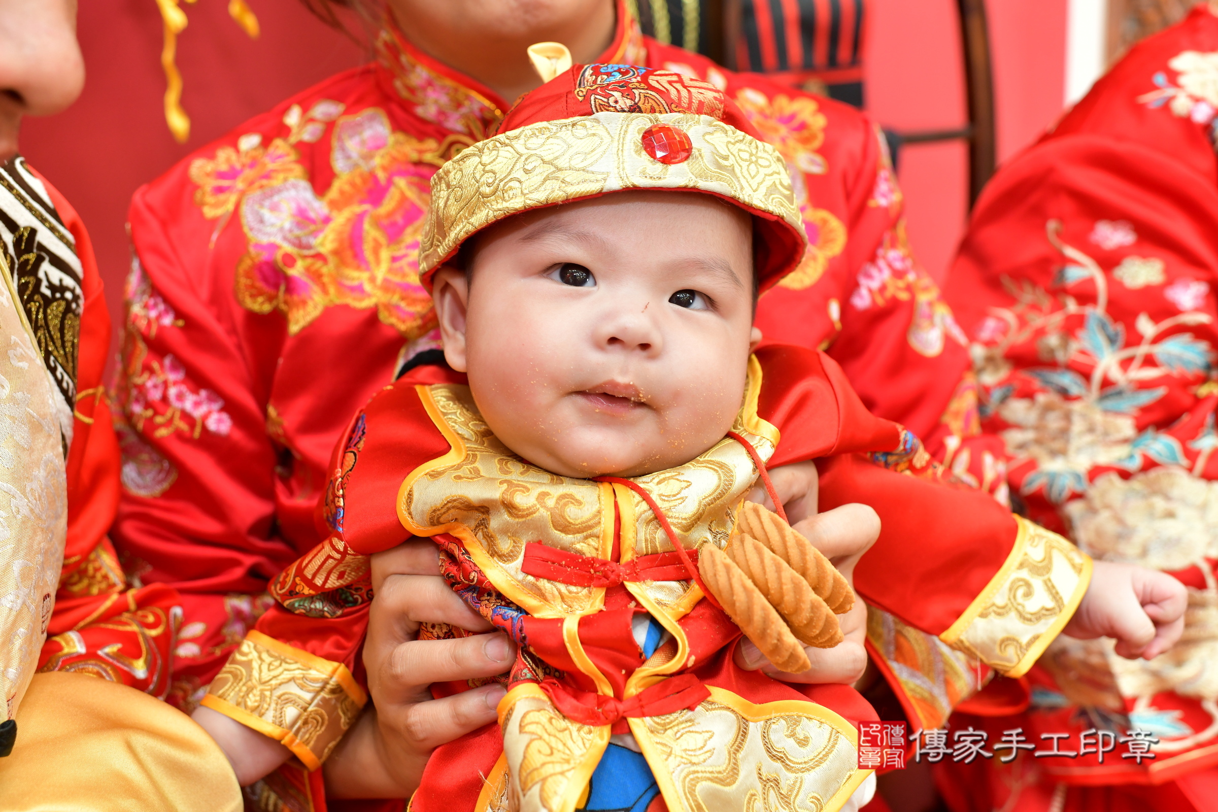 台中市北區恩恩寶寶收涎推薦：傳家台中店收涎中國風會場，嬰兒古禮收涎收口水流程儀式、收涎吉祥話、收涎餅乾、收涎拍照。收涎證書。2024.7.8，照片12