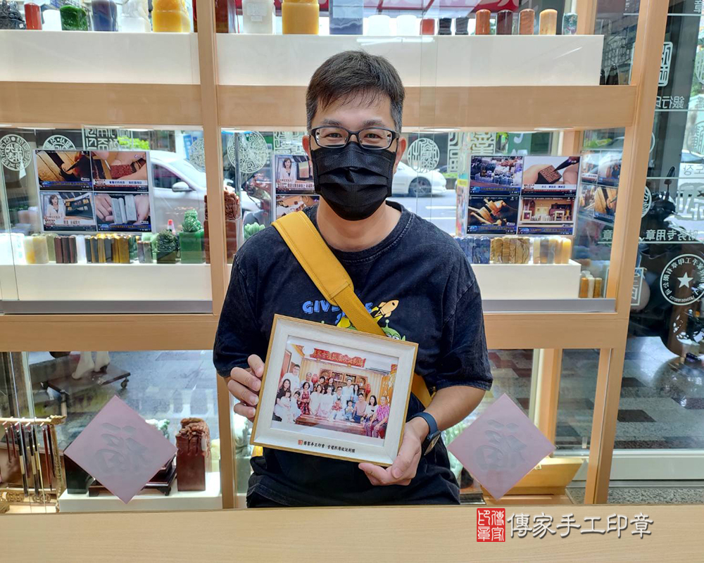 台南市安平區儒儒寶貝抓周推薦：傳家台南店抓周度脺中國風會場，嬰兒古禮抓周流程儀式吉祥話、抓周道具物品24種、拍照。抓周證書。2024.08.29