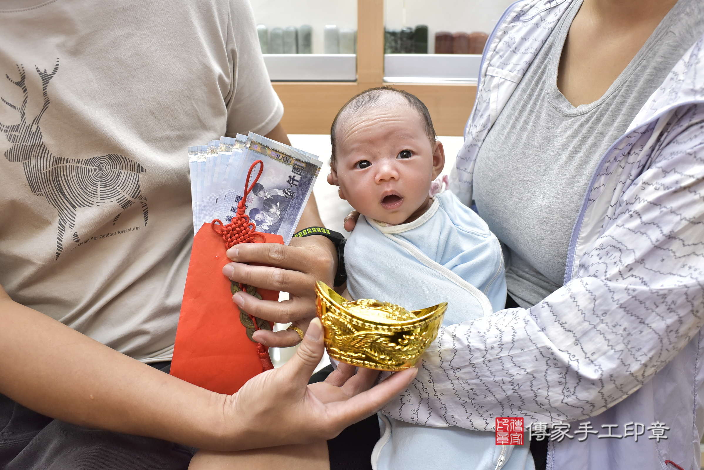 瑄瑄寶寶(新北市永和區嬰兒寶寶滿月剃頭理髮、嬰兒剃胎毛儀式吉祥話)。中國風會場，爸媽寶貝穿「日中韓」古裝禮服。專業拍照、證書。★購買「臍帶章、肚臍章、胎毛筆刷印章」贈送：剃頭、收涎、抓周，三選一。2024.8.30，照片11