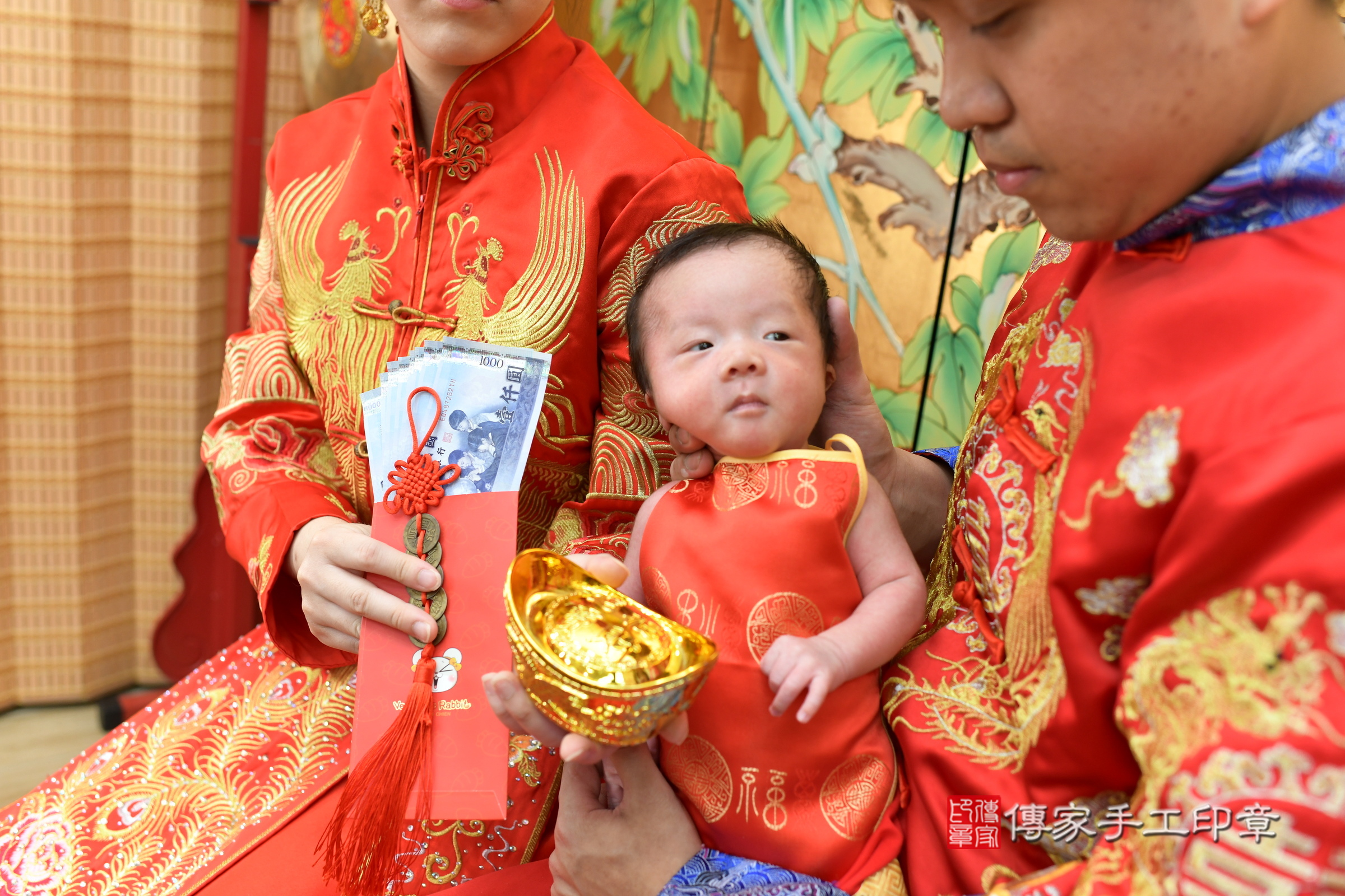 小亦寶寶(台北市大同區嬰兒寶寶滿月剃頭理髮、嬰兒剃胎毛儀式吉祥話)。中國風會場，爸媽寶貝穿「日中韓」古裝禮服。專業拍照、證書。★購買「臍帶章、肚臍章、胎毛筆刷印章」贈送：剃頭、收涎、抓周，三選一。2024.8.31，照片22