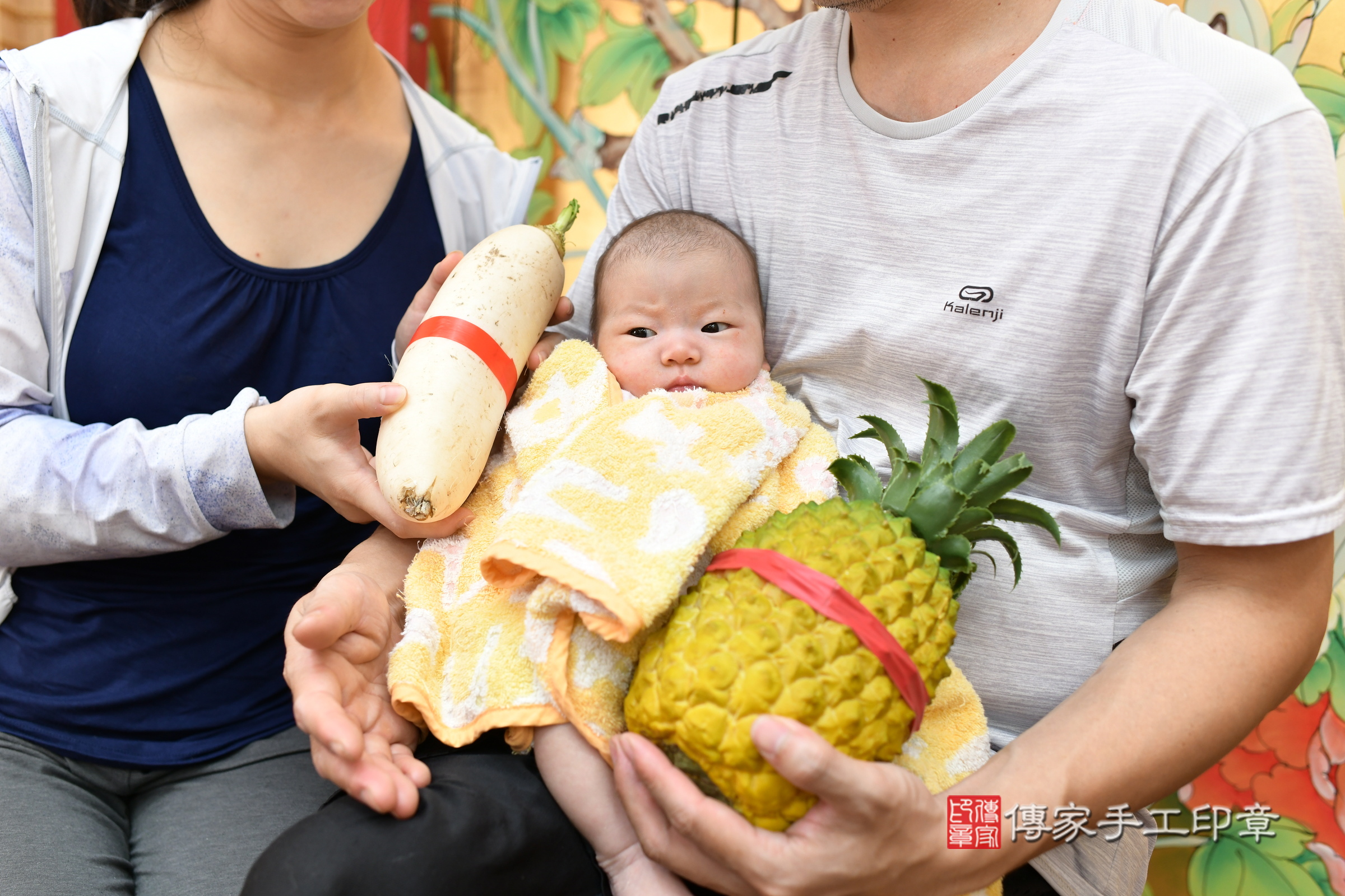 小語寶寶(台北市大同區嬰兒寶寶滿月剃頭理髮、嬰兒剃胎毛儀式吉祥話)。中國風會場，爸媽寶貝穿「日中韓」古裝禮服。專業拍照、證書。★購買「臍帶章、肚臍章、胎毛筆刷印章」贈送：剃頭、收涎、抓周，三選一。2024.9.23，照片16