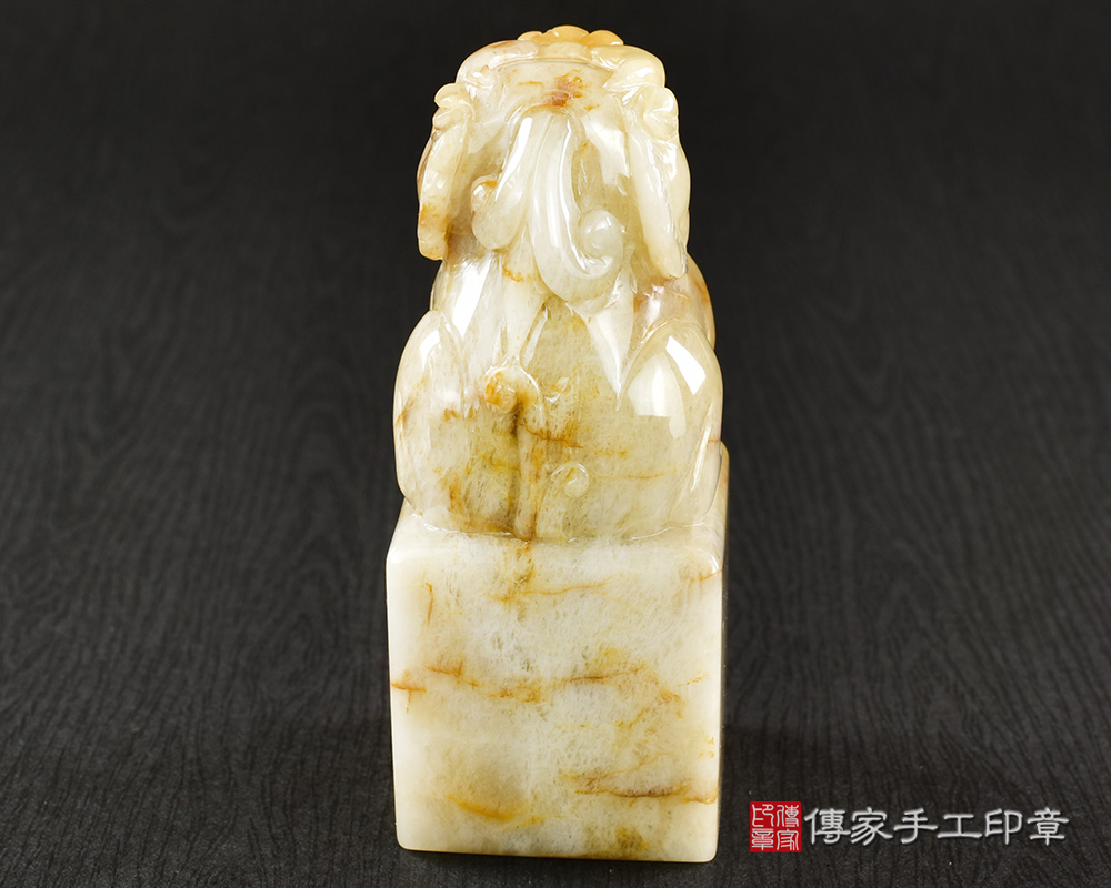 傳家手工印章實際成品：頂級新疆黃玉精雕獅子廟章：廟章、神明印章、大印章