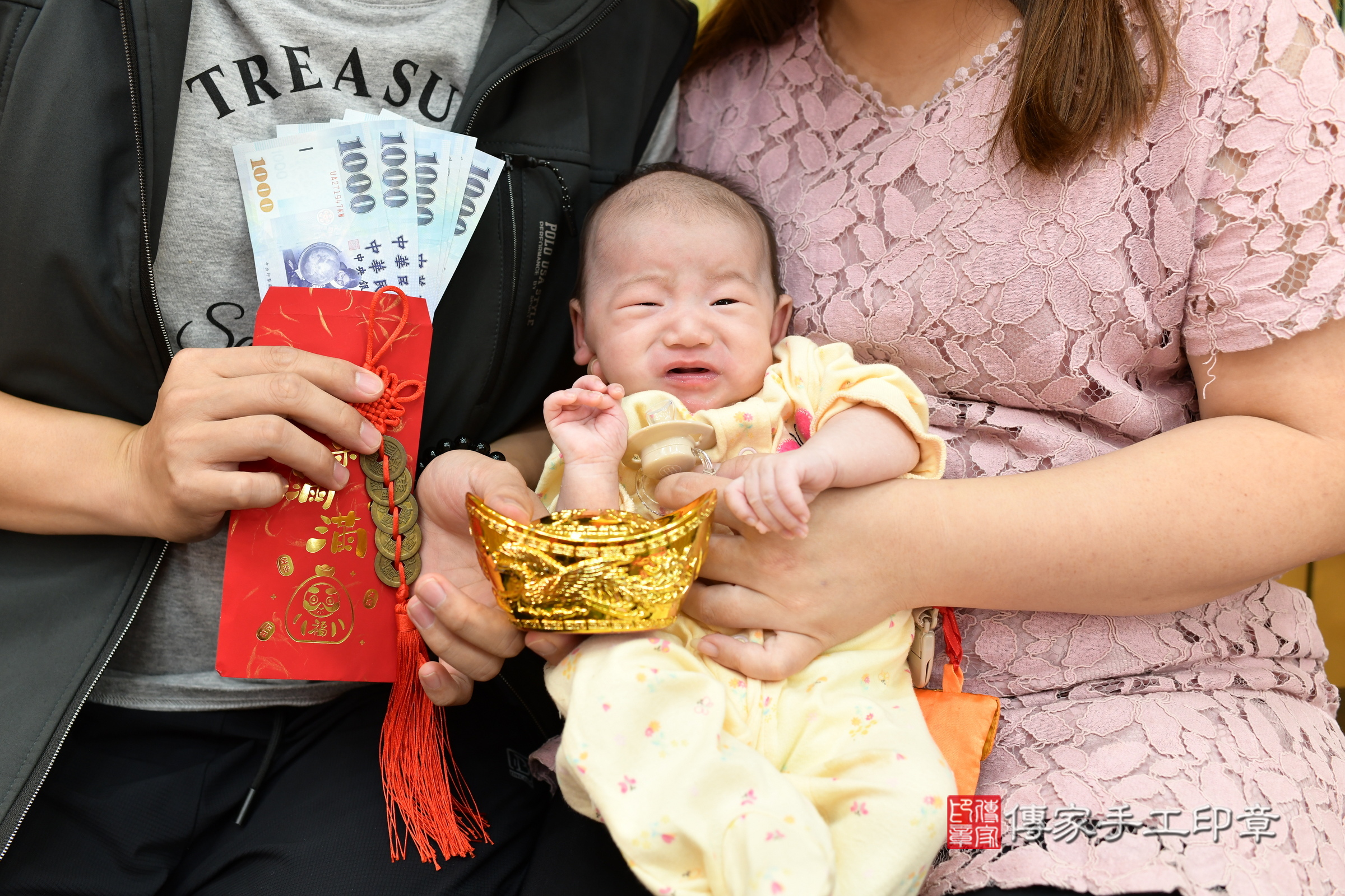 晴晴寶寶(新北市永和區嬰兒寶寶滿月剃頭理髮、嬰兒剃胎毛儀式吉祥話)。中國風會場，爸媽寶貝穿「日中韓」古裝禮服。專業拍照、證書。★購買「臍帶章、肚臍章、胎毛筆刷印章」贈送：剃頭、收涎、抓周，三選一。2024.10.30，照片6