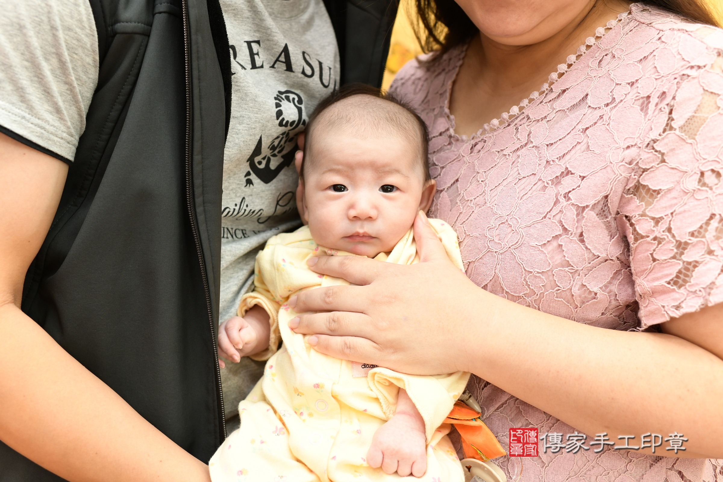 晴晴寶寶(新北市永和區嬰兒寶寶滿月剃頭理髮、嬰兒剃胎毛儀式吉祥話)。中國風會場，爸媽寶貝穿「日中韓」古裝禮服。專業拍照、證書。★購買「臍帶章、肚臍章、胎毛筆刷印章」贈送：剃頭、收涎、抓周，三選一。2024.10.30，照片9