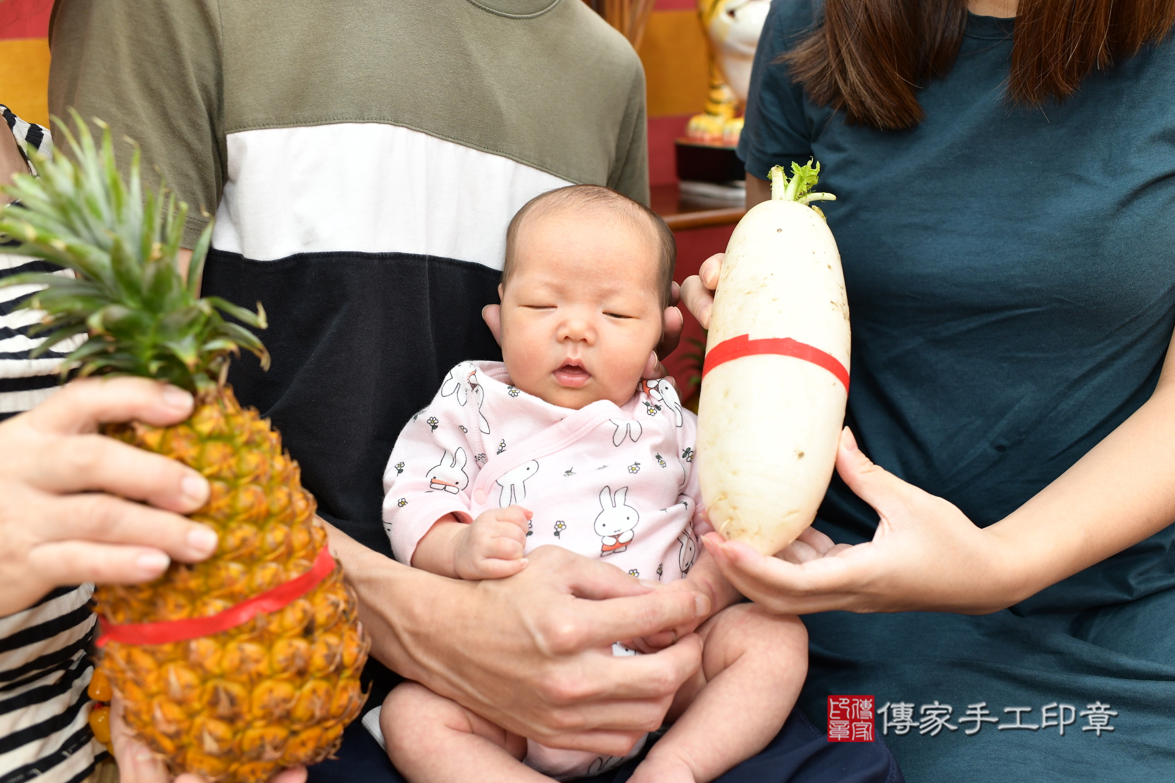 晴晴寶寶(新北市永和區嬰兒寶寶滿月剃頭理髮、嬰兒剃胎毛儀式吉祥話)。中國風會場，爸媽寶貝穿「日中韓」古裝禮服。專業拍照、證書。★購買「臍帶章、肚臍章、胎毛筆刷印章」贈送：剃頭、收涎、抓周，三選一。2024.11.4，照片10