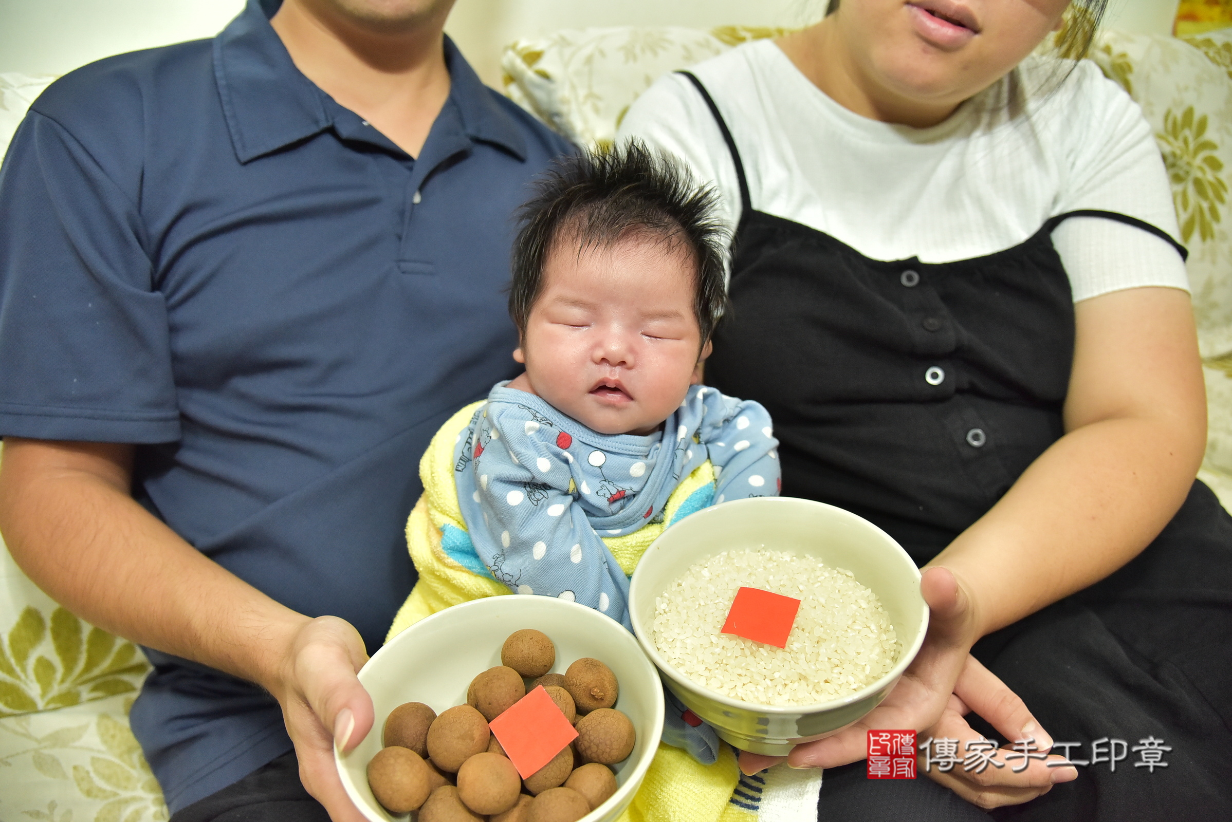 小竹寶寶(新北市新店區到府嬰兒小竹寶寶滿月剃頭理髮、到府嬰兒剃胎毛儀式吉祥話)。到府剃頭剃胎毛主持、專業拍照、證書。★購買「臍帶章、肚臍章、胎毛筆刷印章」贈送：剃頭、收涎、抓周，三選一。2024.11.3，照片4