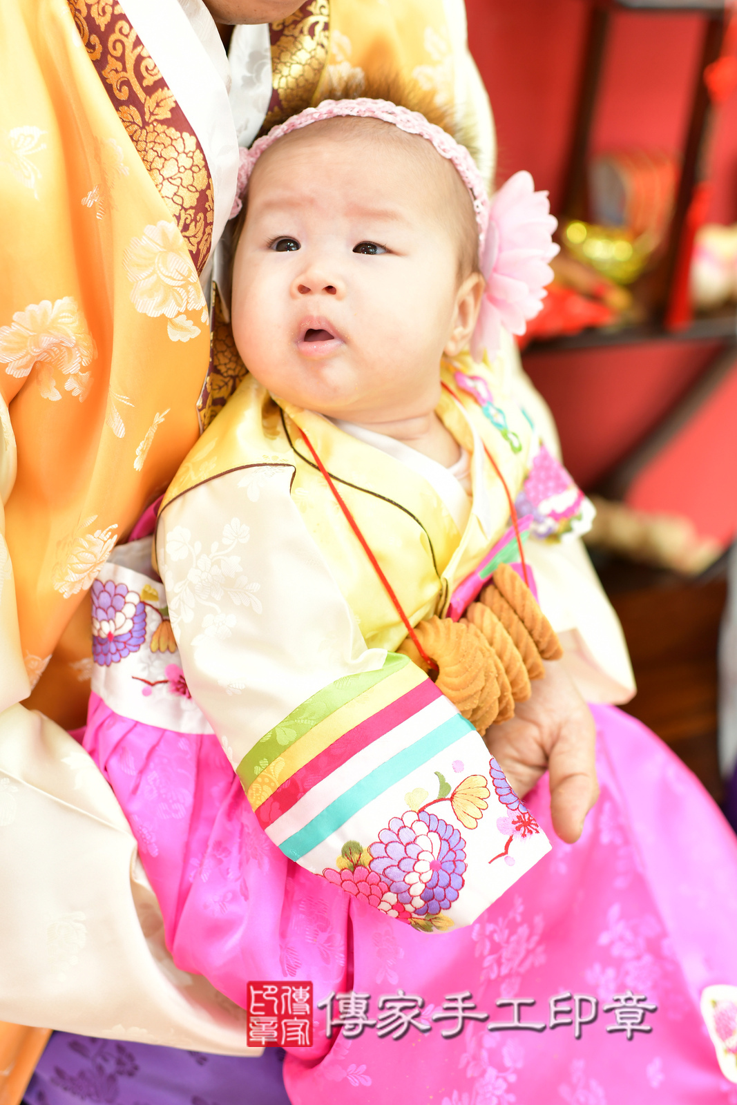 台中市北區小慈寶寶收涎推薦:傳家台中店收涎中國風會場,嬰兒古禮收涎收口水流程儀式、收涎吉祥話、收涎餅乾、收涎拍照。收涎證書。2024.11.17,照片14 台中市北區小慈寶寶收涎推薦:傳家台中店收涎中國風會場,嬰兒古禮收涎收口水流程儀式、收涎吉祥話、收涎餅乾、收涎拍照。收涎證書。2024.11.17,照片14