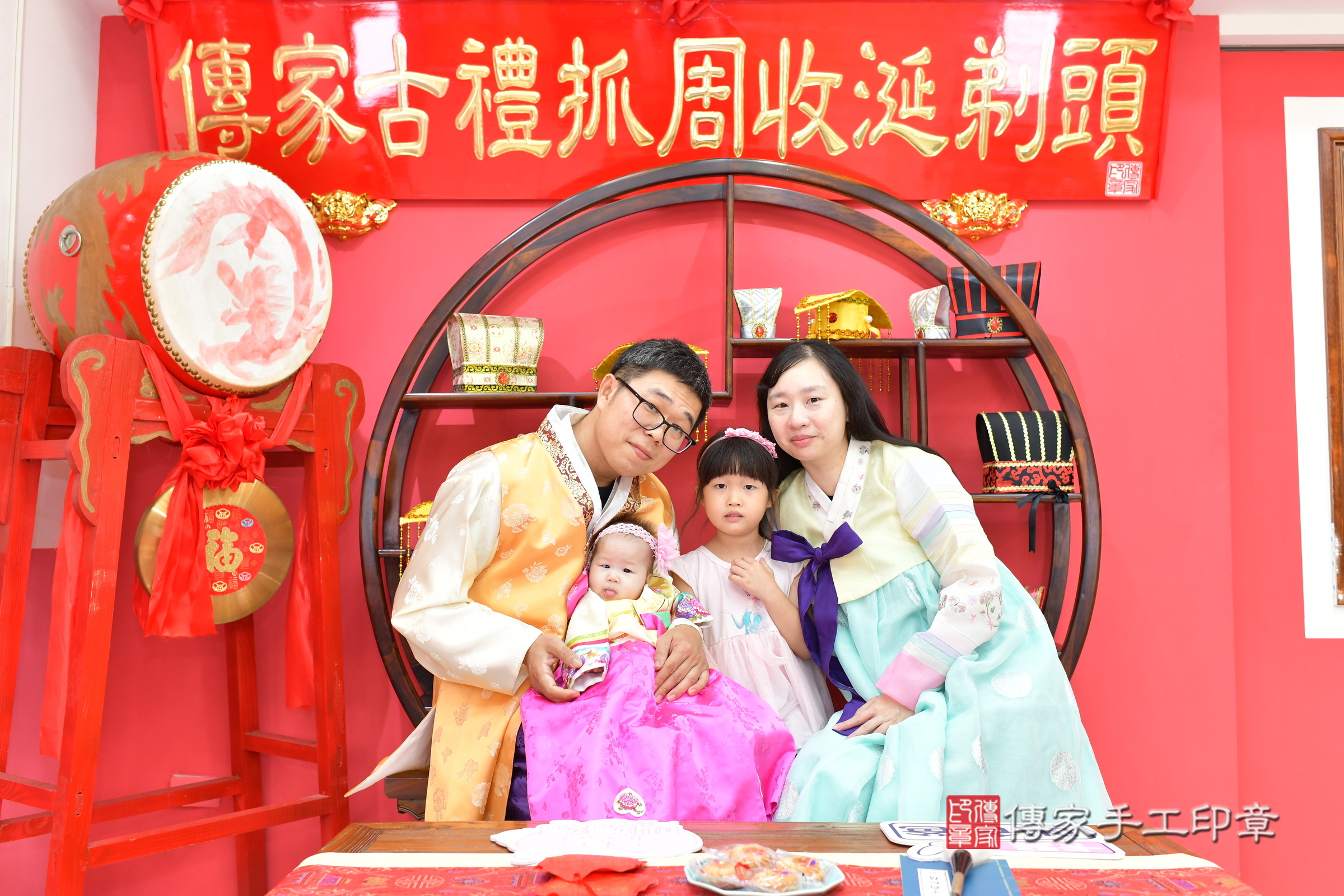 台中市北區小慈寶寶收涎推薦:傳家台中店收涎中國風會場,嬰兒古禮收涎收口水流程儀式、收涎吉祥話、收涎餅乾、收涎拍照。收涎證書。2024.11.17,照片7 台中市北區小慈寶寶收涎推薦:傳家台中店收涎中國風會場,嬰兒古禮收涎收口水流程儀式、收涎吉祥話、收涎餅乾、收涎拍照。收涎證書。2024.11.17,照片7