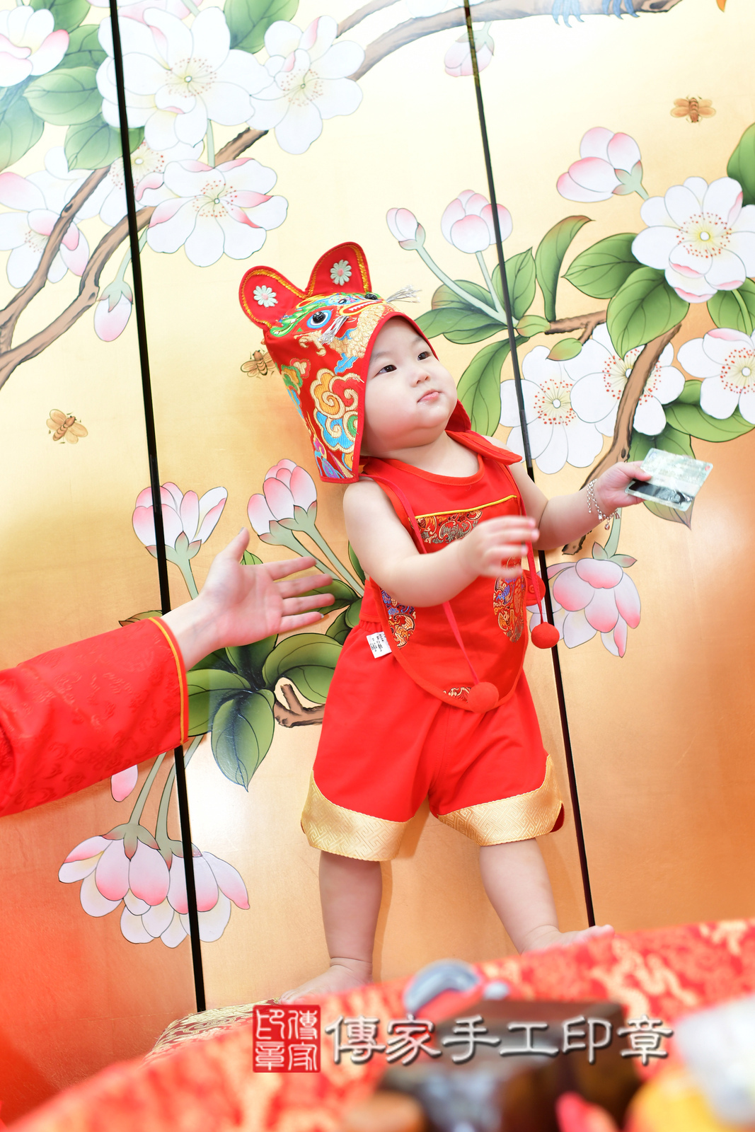 台中市北區澤澤寶寶抓周推薦:傳家台中店抓周度脺中國風會場,嬰兒古禮抓周流程儀式吉祥話、抓周道具物品24種、拍照。抓周證書。2024.11.1,照片9 台中市北區澤澤寶寶抓周推薦:傳家台中店抓周度脺中國風會場,嬰兒古禮抓周流程儀式吉祥話、抓周道具物品24種、拍照。抓周證書。2024.11.1,照片9