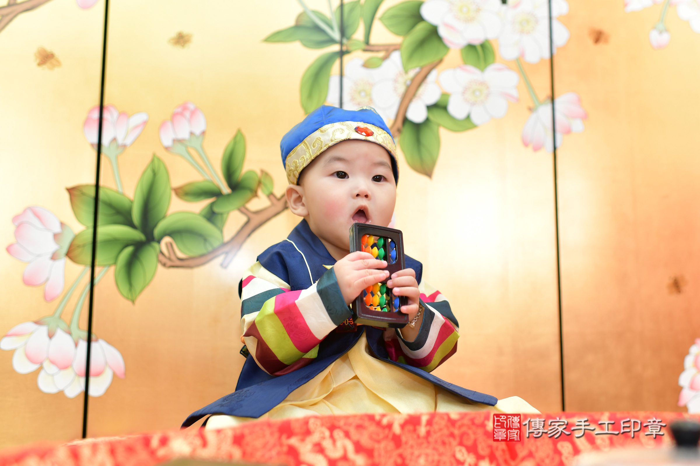 台中市北區澤澤寶寶抓周推薦:傳家台中店抓周度脺中國風會場,嬰兒古禮抓周流程儀式吉祥話、抓周道具物品24種、拍照。抓周證書。2024.11.1,照片10 台中市北區澤澤寶寶抓周推薦:傳家台中店抓周度脺中國風會場,嬰兒古禮抓周流程儀式吉祥話、抓周道具物品24種、拍照。抓周證書。2024.11.1,照片10