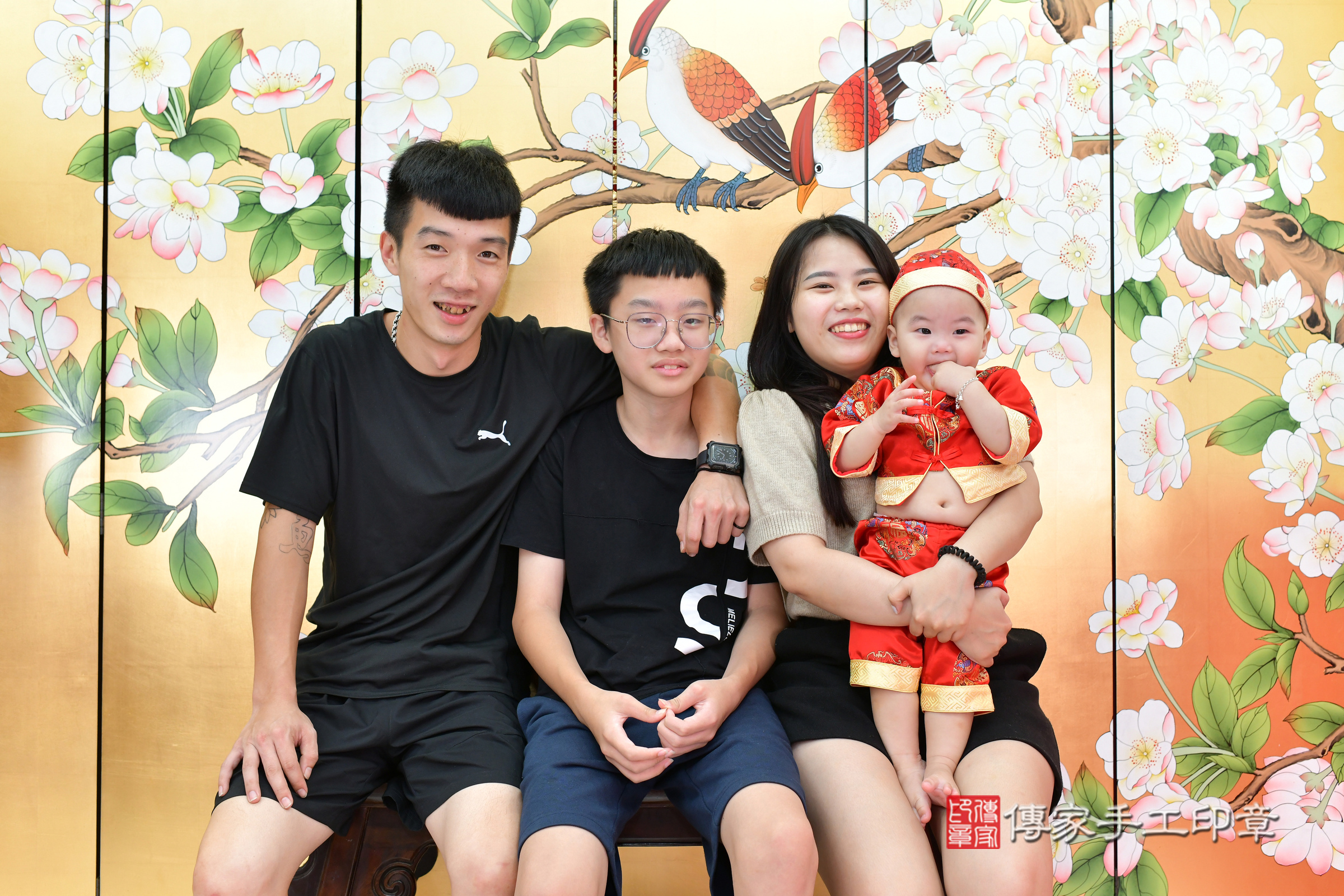 台中市北區澤澤寶寶抓周推薦:傳家台中店抓周度脺中國風會場,嬰兒古禮抓周流程儀式吉祥話、抓周道具物品24種、拍照。抓周證書。2024.11.1,照片4 台中市北區澤澤寶寶抓周推薦:傳家台中店抓周度脺中國風會場,嬰兒古禮抓周流程儀式吉祥話、抓周道具物品24種、拍照。抓周證書。2024.11.1,照片4