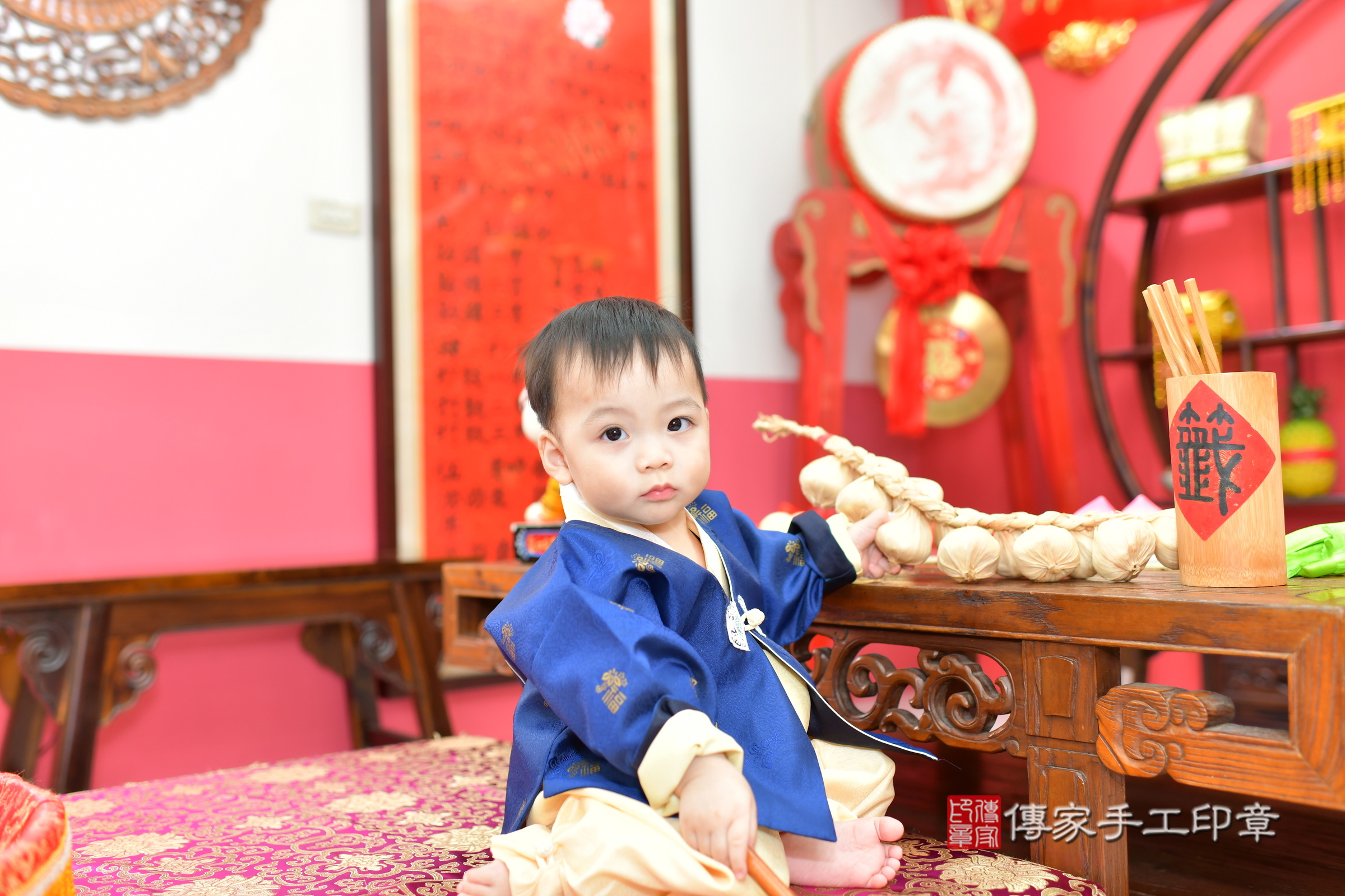 台中市北區鈞鈞寶寶抓周推薦:傳家台中店抓周度脺中國風會場,嬰兒古禮抓周流程儀式吉祥話、抓周道具物品24種、拍照。抓周證書。2024.11.13,照片18 台中市北區鈞鈞寶寶抓周推薦:傳家台中店抓周度脺中國風會場,嬰兒古禮抓周流程儀式吉祥話、抓周道具物品24種、拍照。抓周證書。2024.11.13,照片18