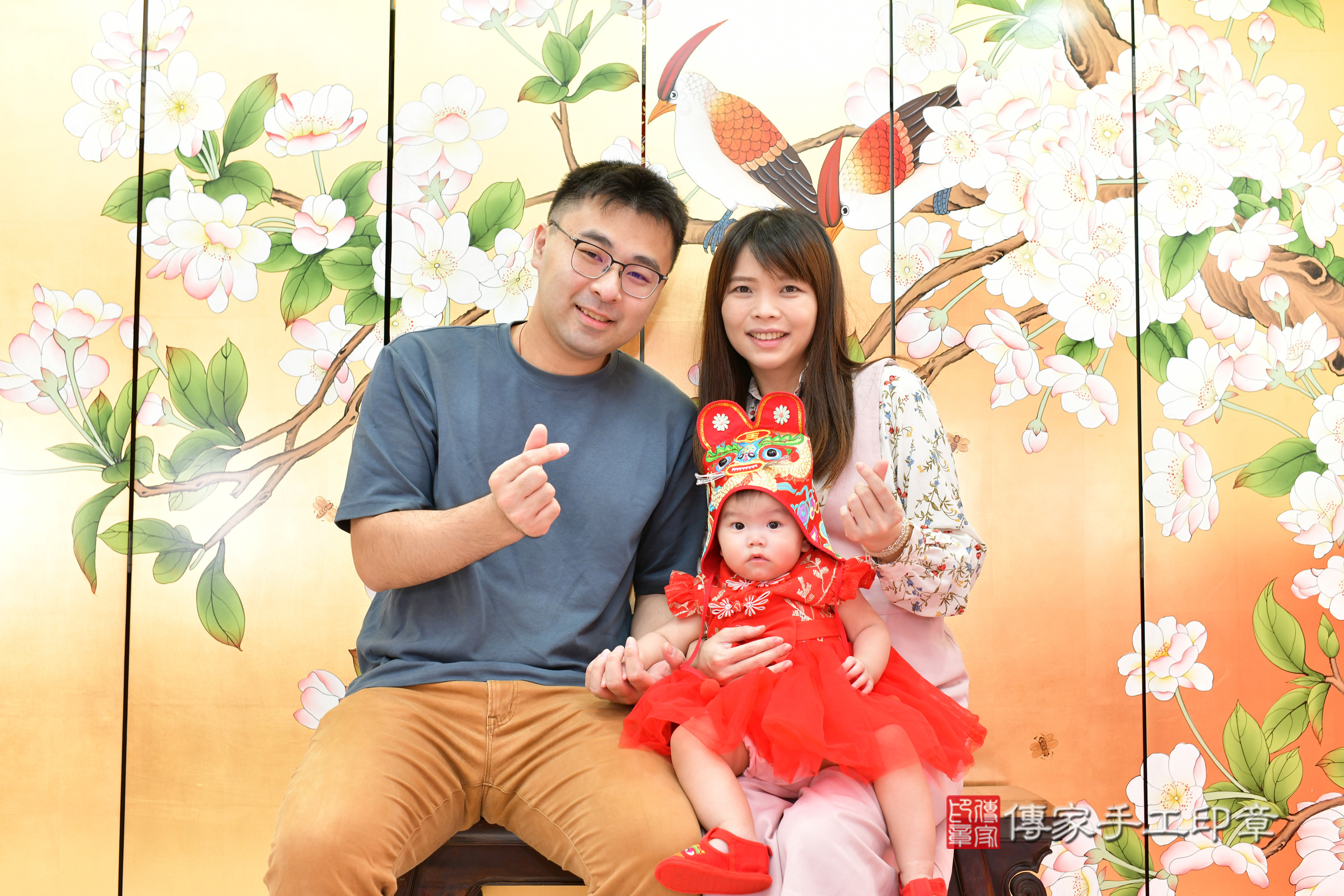 台中市北區蕎蕎寶寶抓周推薦:傳家台中店抓周度脺中國風會場,嬰兒古禮抓周流程儀式吉祥話、抓周道具物品24種、拍照。抓周證書。2024.11.14,照片2 台中市北區蕎蕎寶寶抓周推薦:傳家台中店抓周度脺中國風會場,嬰兒古禮抓周流程儀式吉祥話、抓周道具物品24種、拍照。抓周證書。2024.11.14,照片2