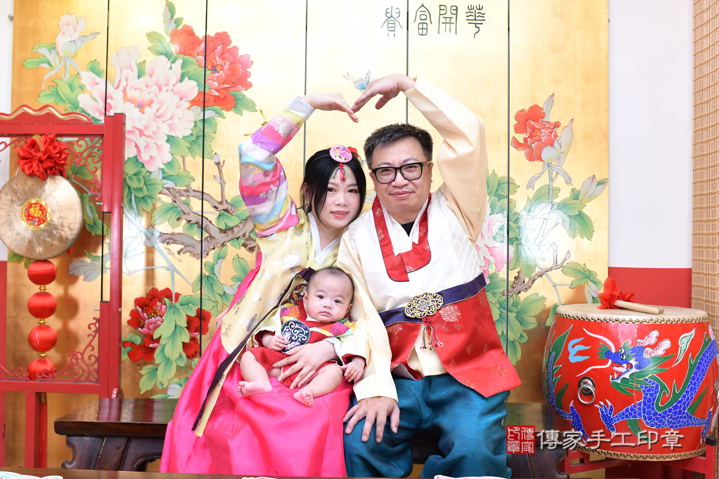 台北市大同區睿睿寶寶收涎推薦：傳家台北店收涎中國風會場，嬰兒古禮收涎收口水流程儀式、收涎吉祥話、收涎餅乾、收涎拍照。收涎證書。2024.11.15，照片1