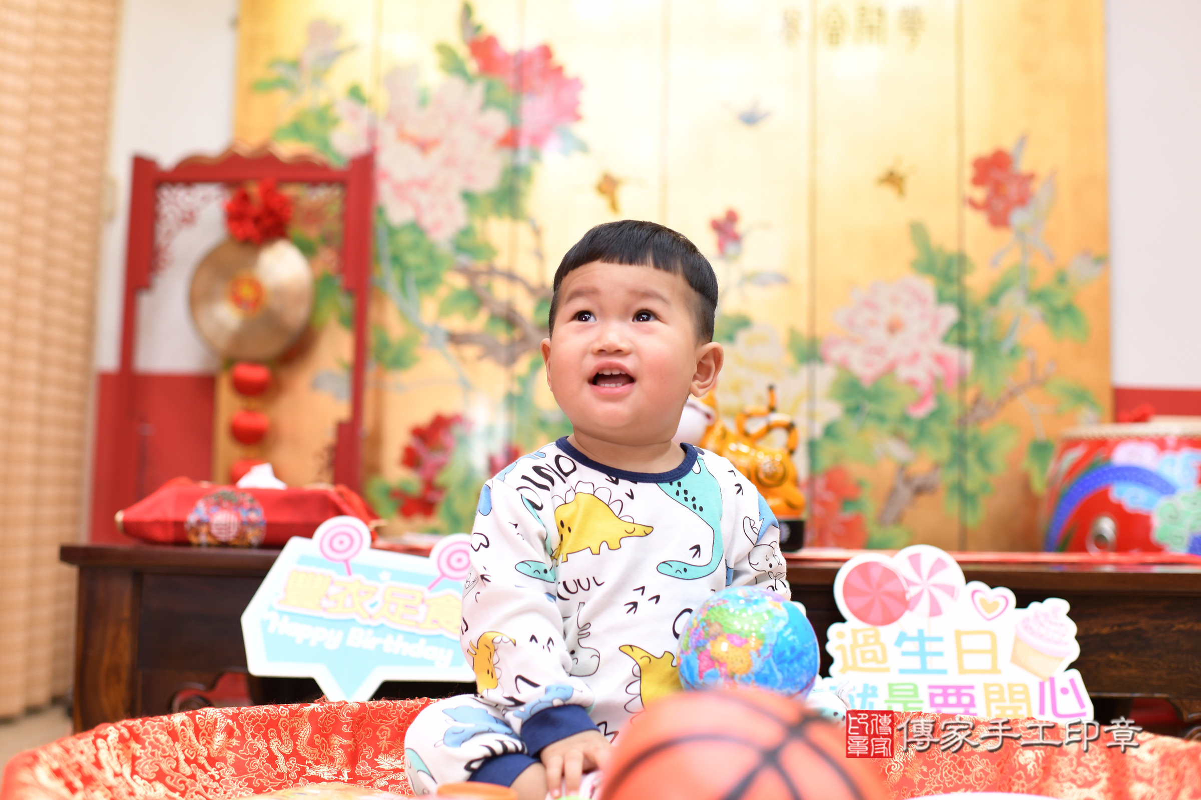 台北市大同區翔翔寶寶抓周推薦:傳家台北店抓周度脺中國風會場,嬰兒古禮抓周流程儀式吉祥話、抓周道具物品24種、拍照。抓周證書。2024.12.6,照片12 台北市大同區翔翔寶寶抓周推薦:傳家台北店抓周度脺中國風會場,嬰兒古禮抓周流程儀式吉祥話、抓周道具物品24種、拍照。抓周證書。2024.12.6,照片12