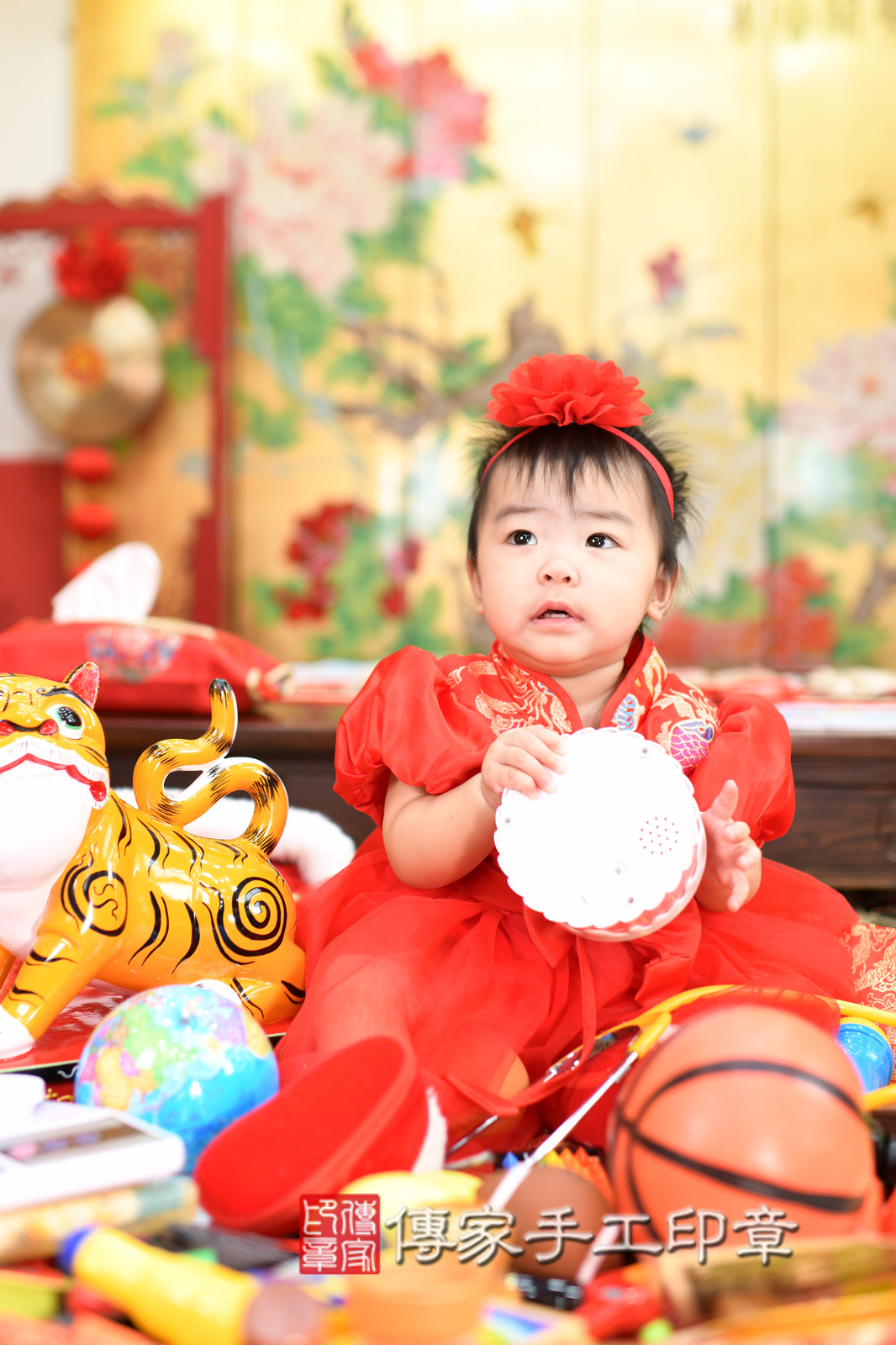 台北市大同區小嫻寶寶抓周推薦:傳家台北店抓周度脺中國風會場,嬰兒古禮抓周流程儀式吉祥話、抓周道具物品24種、拍照。抓周證書。2024.12.8,照片14 台北市大同區小嫻寶寶抓周推薦:傳家台北店抓周度脺中國風會場,嬰兒古禮抓周流程儀式吉祥話、抓周道具物品24種、拍照。抓周證書。2024.12.8,照片14
