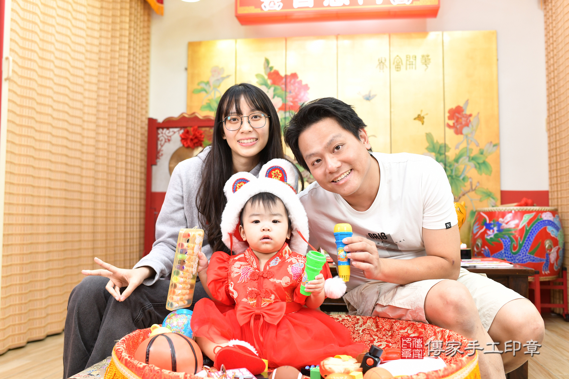 台北市大同區小嫻寶寶抓周推薦:傳家台北店抓周度脺中國風會場,嬰兒古禮抓周流程儀式吉祥話、抓周道具物品24種、拍照。抓周證書。2024.12.8,照片7 台北市大同區小嫻寶寶抓周推薦:傳家台北店抓周度脺中國風會場,嬰兒古禮抓周流程儀式吉祥話、抓周道具物品24種、拍照。抓周證書。2024.12.8,照片7