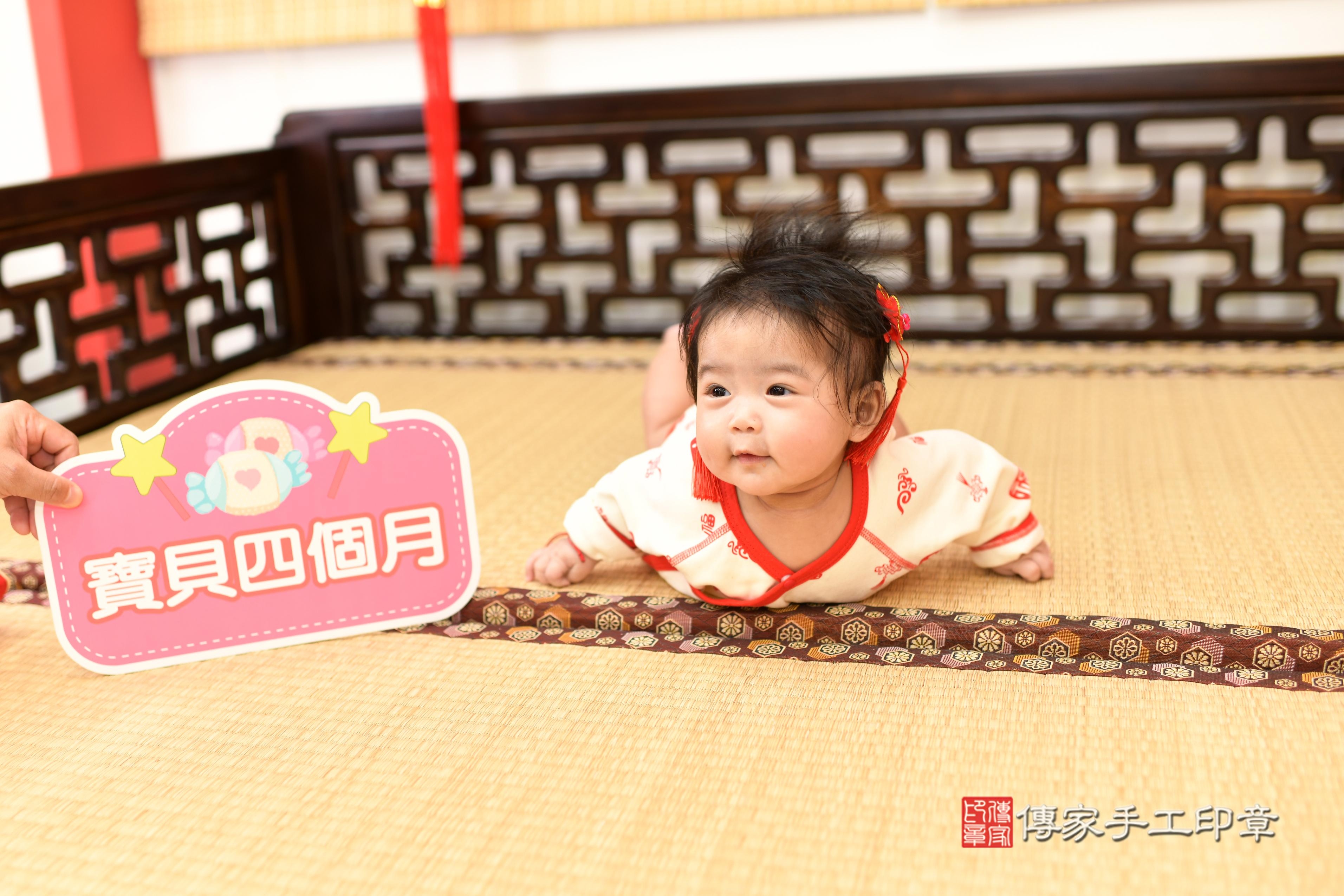 傳家手工印章台南店、抓周、度脺、中國風會場、傳家嬰兒古禮、吉祥話、抓周道具物品24種、拍照。抓周證書。寶寶抓周、滿周歲、生日快樂、祝福