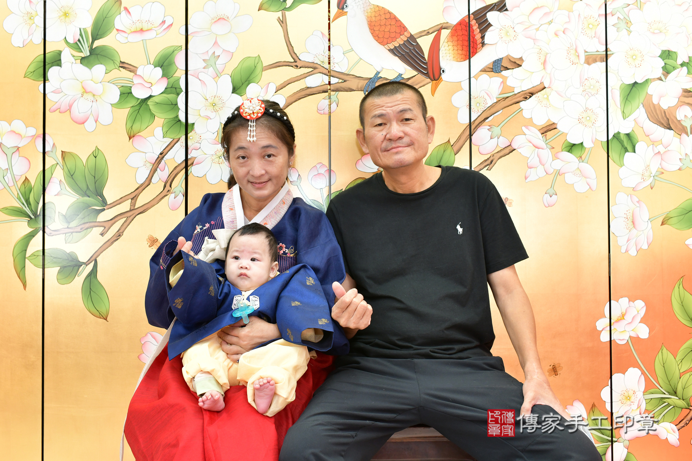 台中市北區小杰寶寶收涎推薦:傳家台中店收涎中國風會場,嬰兒古禮收涎收口水流程儀式、收涎吉祥話、收涎餅乾、收涎拍照。收涎證書。2024.11.4,照片6 台中市北區小杰寶寶收涎推薦:傳家台中店收涎中國風會場,嬰兒古禮收涎收口水流程儀式、收涎吉祥話、收涎餅乾、收涎拍照。收涎證書。2024.11.4,照片6