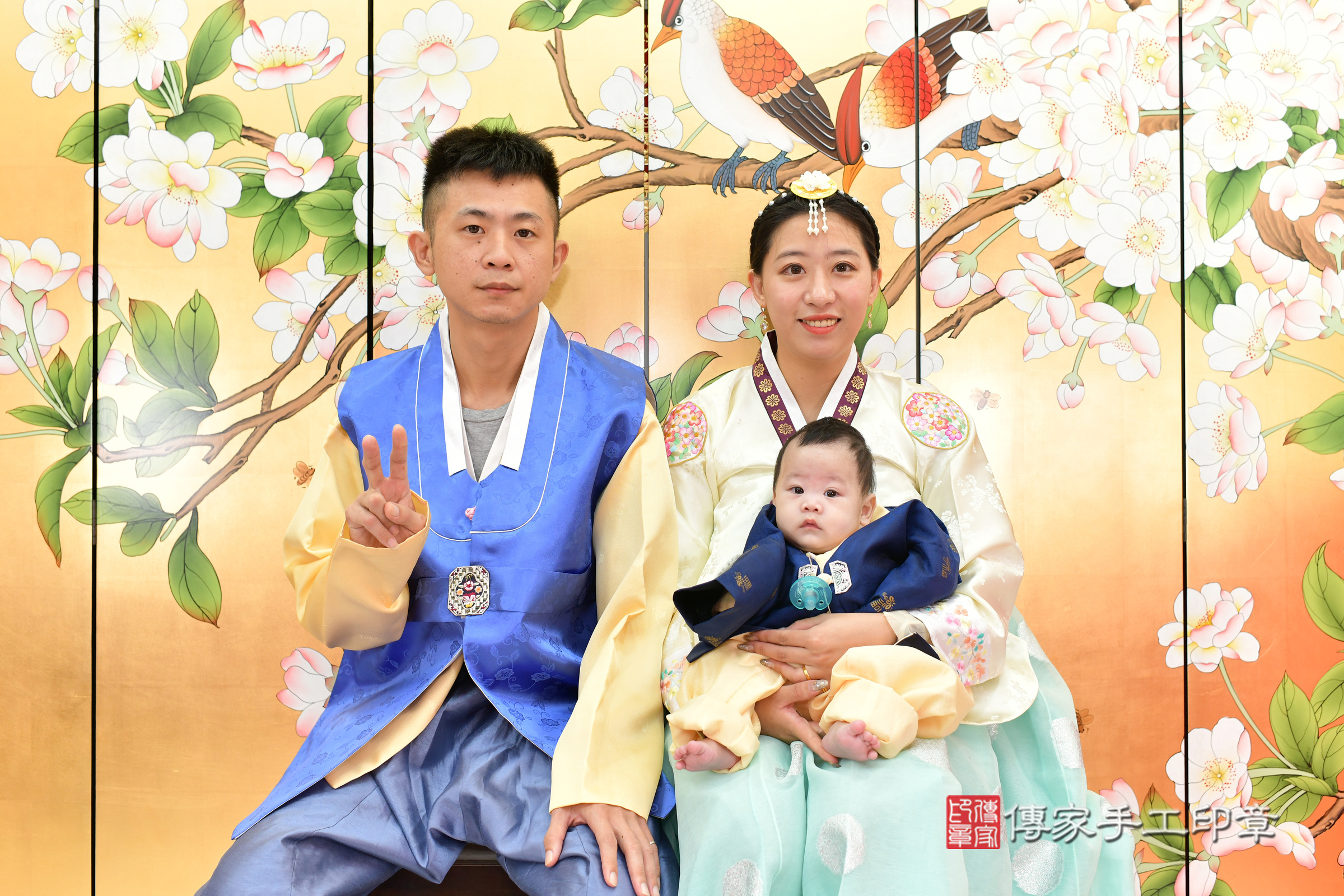 台中市北區小杰寶寶收涎推薦：傳家台中店收涎中國風會場，嬰兒古禮收涎收口水流程儀式、收涎吉祥話、收涎餅乾、收涎拍照。收涎證書。2024.11.4，照片1