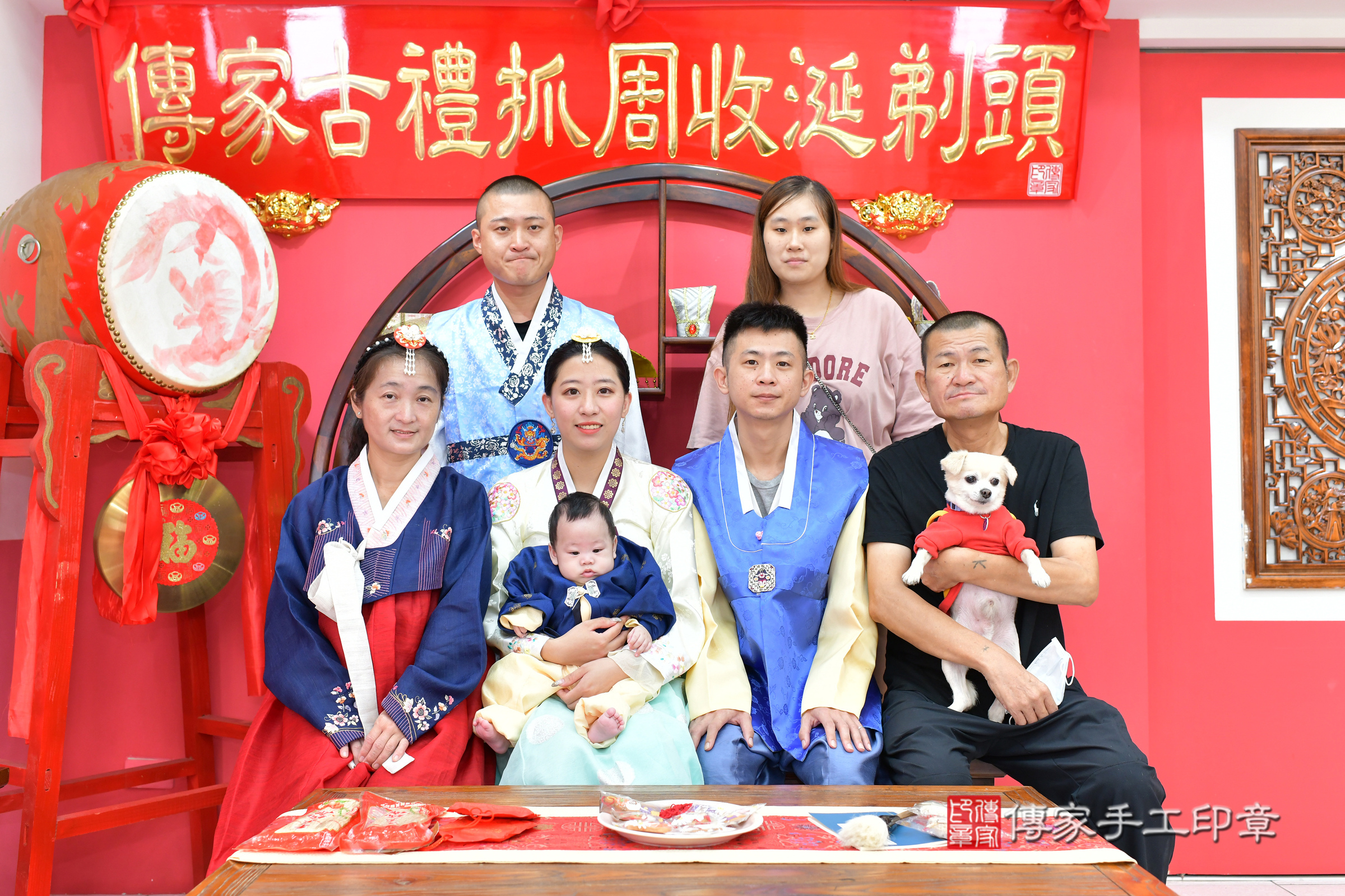 台中市北區小杰寶寶收涎推薦:傳家台中店收涎中國風會場,嬰兒古禮收涎收口水流程儀式、收涎吉祥話、收涎餅乾、收涎拍照。收涎證書。2024.11.4,照片25 台中市北區小杰寶寶收涎推薦:傳家台中店收涎中國風會場,嬰兒古禮收涎收口水流程儀式、收涎吉祥話、收涎餅乾、收涎拍照。收涎證書。2024.11.4,照片25