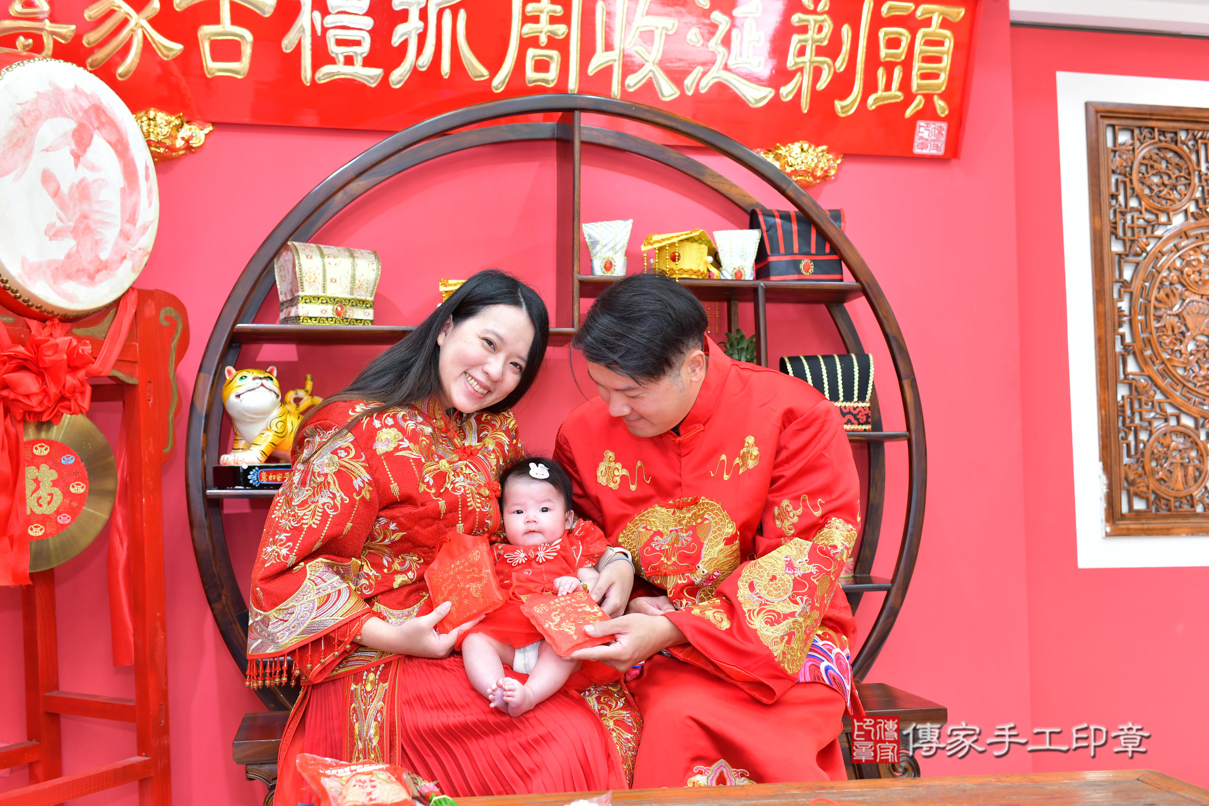 台中市北區小希寶寶收涎推薦:傳家台中店收涎中國風會場,嬰兒古禮收涎收口水流程儀式、收涎吉祥話、收涎餅乾、收涎拍照。收涎證書。2024.11.21,照片8 台中市北區小希寶寶收涎推薦:傳家台中店收涎中國風會場,嬰兒古禮收涎收口水流程儀式、收涎吉祥話、收涎餅乾、收涎拍照。收涎證書。2024.11.21,照片8