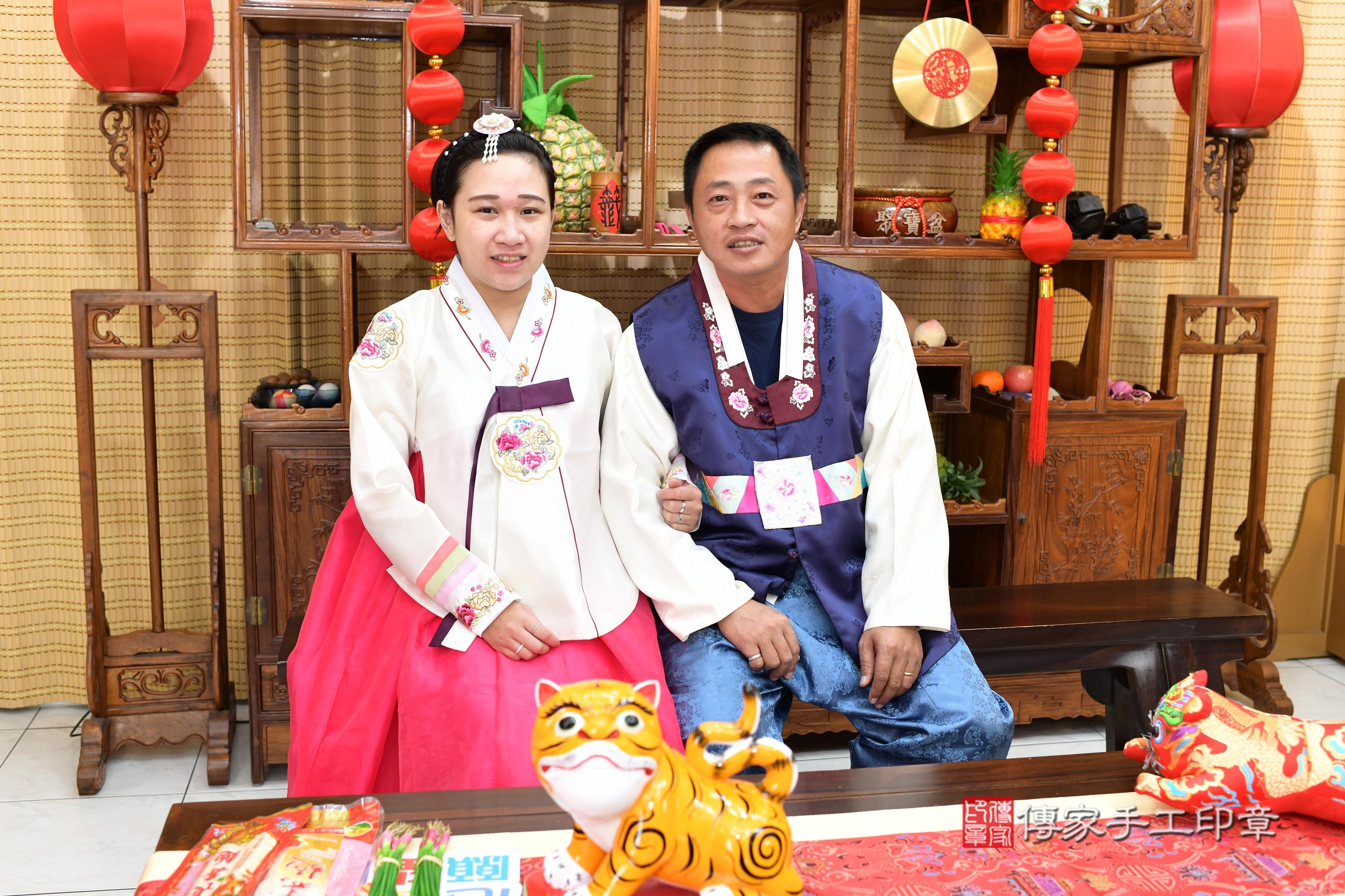 傳家手工印章台南店、抓周、度脺、中國風會場、傳家嬰兒古禮、吉祥話、抓周道具物品24種、拍照。抓周證書。寶寶抓周、滿周歲、生日快樂、祝福 傳家手工印章台南店、抓周、度脺、中國風會場、傳家嬰兒古禮、吉祥話、抓周道具物品24種、拍照。抓周證書。寶寶抓周、滿周歲、生日快樂、祝福