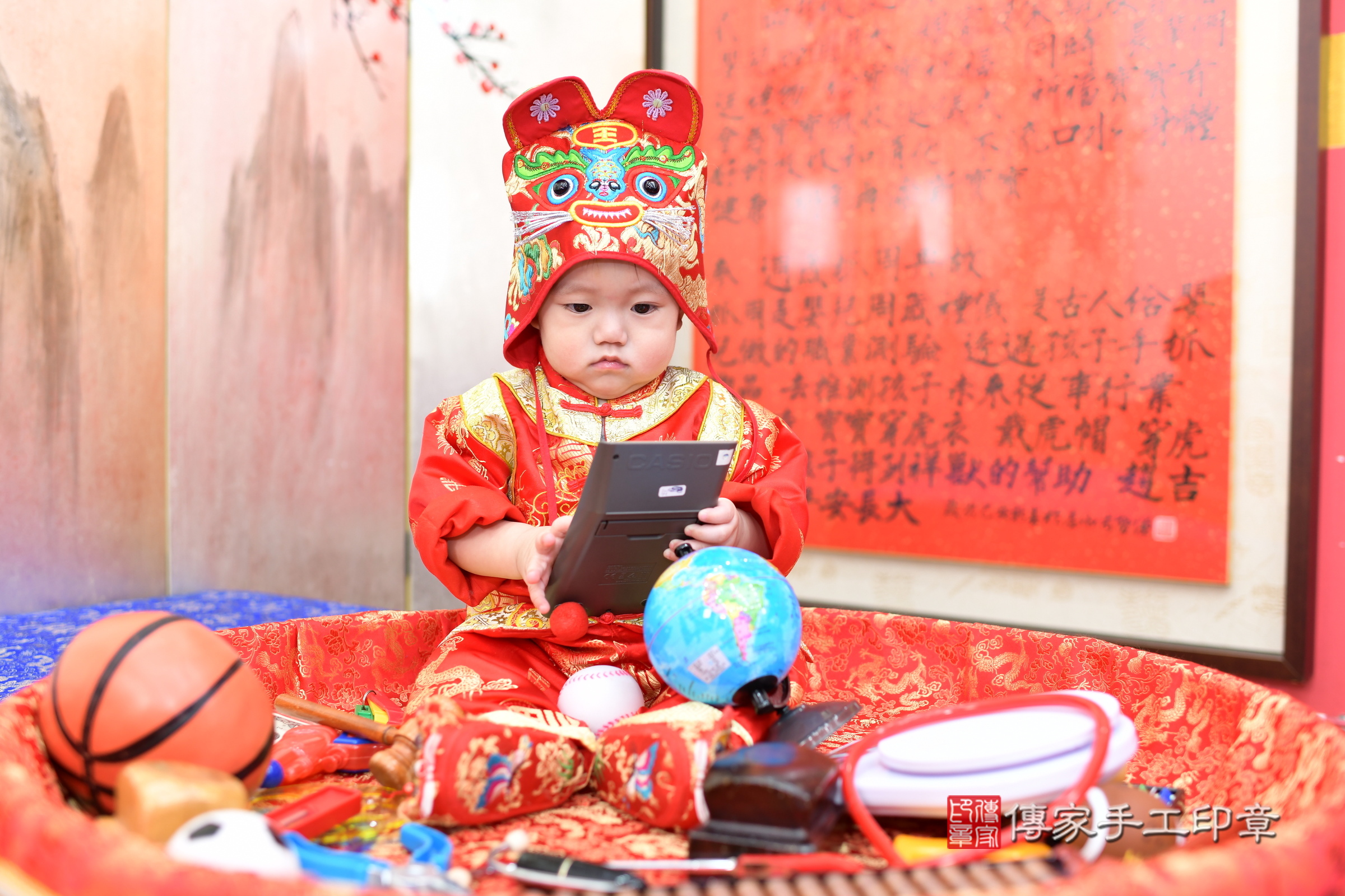 新北市永和區小訫寶寶抓周推薦:傳家新北店抓周度脺中國風會場,嬰兒古禮抓周流程儀式吉祥話、抓周道具物品24種、拍照。抓周證書。2024.12.7,照片8 新北市永和區小訫寶寶抓周推薦:傳家新北店抓周度脺中國風會場,嬰兒古禮抓周流程儀式吉祥話、抓周道具物品24種、拍照。抓周證書。2024.12.7,照片8