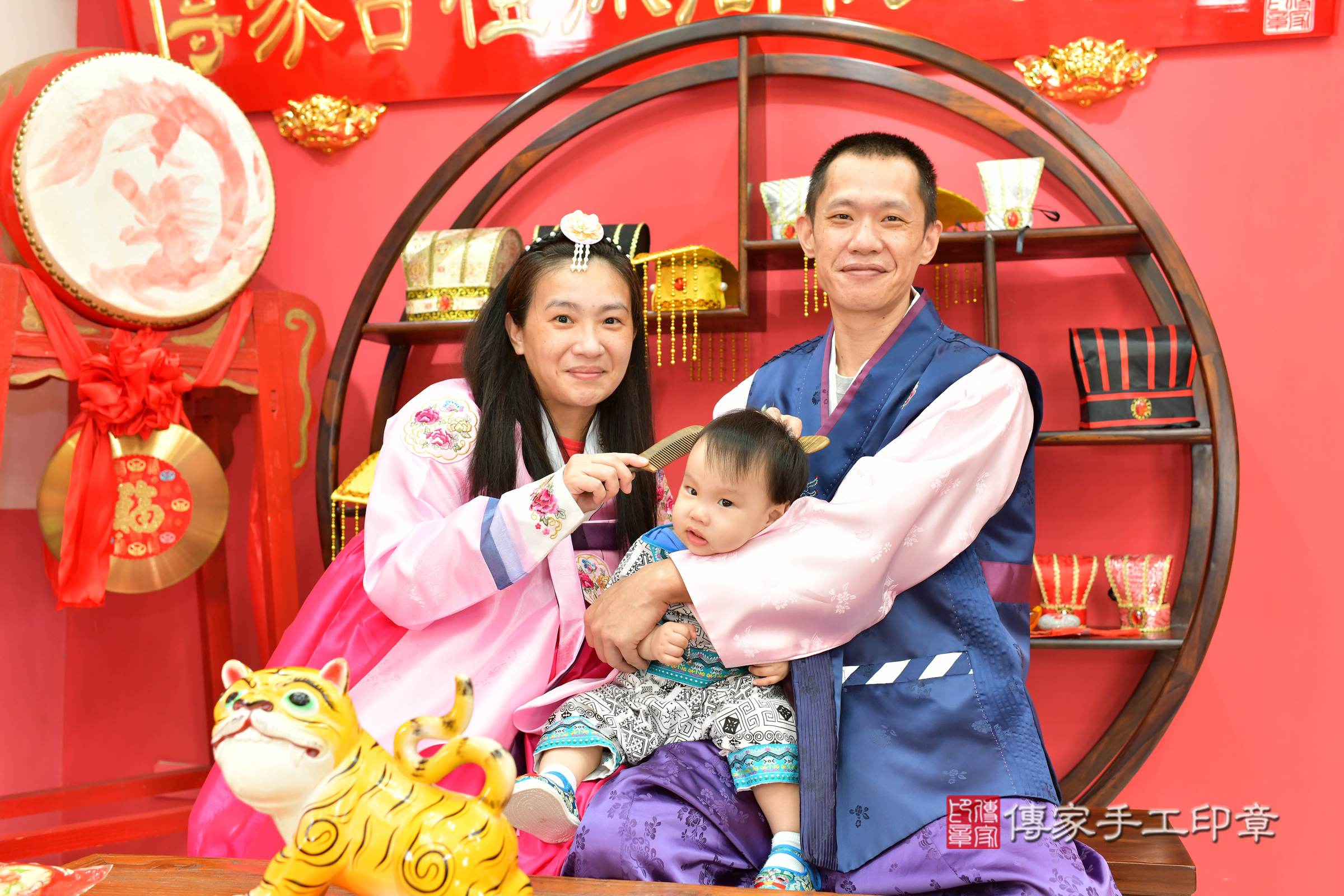 台中市北區小宬寶寶抓周推薦:傳家台中店抓周度脺中國風會場,嬰兒古禮抓周流程儀式吉祥話、抓周道具物品24種、拍照。抓周證書。2024.11.9,照片16 台中市北區小宬寶寶抓周推薦:傳家台中店抓周度脺中國風會場,嬰兒古禮抓周流程儀式吉祥話、抓周道具物品24種、拍照。抓周證書。2024.11.9,照片16