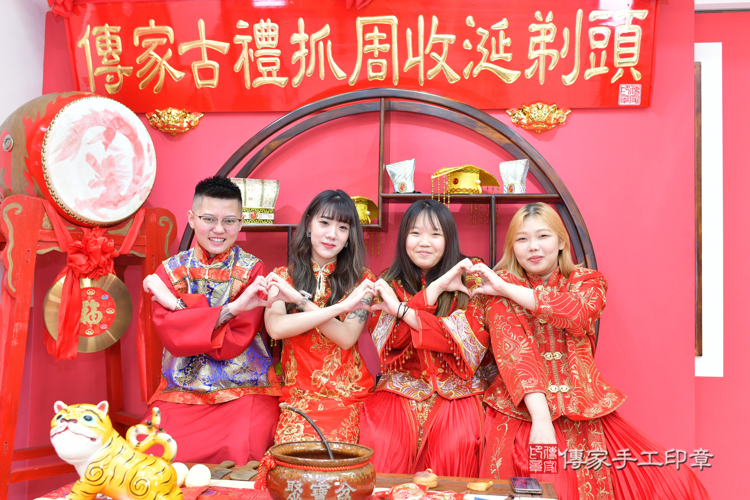 台中市北區小緁寶寶抓周推薦:傳家台中店抓周度脺中國風會場,嬰兒古禮抓周流程儀式吉祥話、抓周道具物品24種、拍照。抓周證書。2024.11.12,照片4 台中市北區小緁寶寶抓周推薦:傳家台中店抓周度脺中國風會場,嬰兒古禮抓周流程儀式吉祥話、抓周道具物品24種、拍照。抓周證書。2024.11.12,照片4