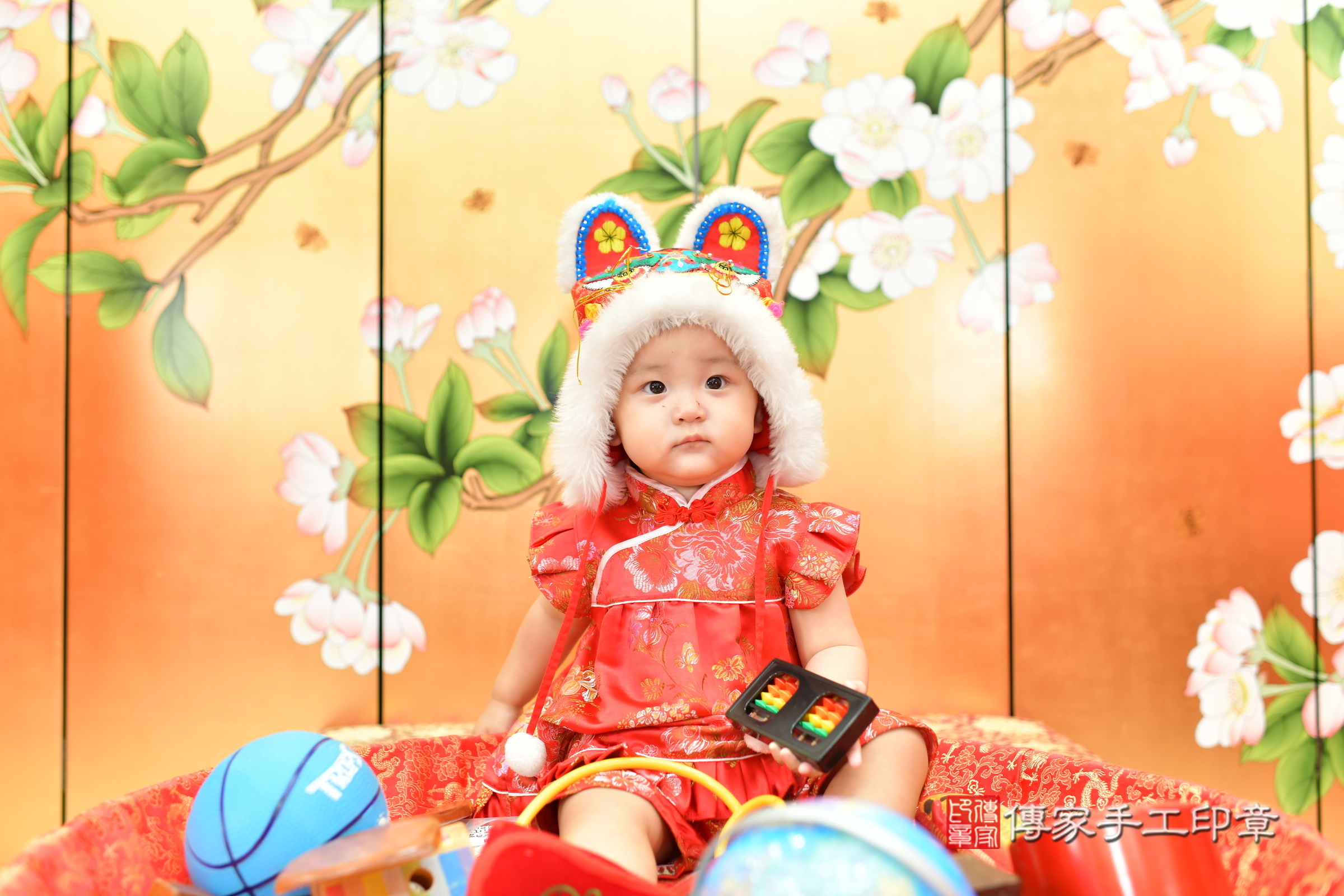 台中市北區言言寶寶抓周推薦:傳家台中店抓周度脺中國風會場,嬰兒古禮抓周流程儀式吉祥話、抓周道具物品24種、拍照。抓周證書。2024.11.16,照片10 台中市北區言言寶寶抓周推薦:傳家台中店抓周度脺中國風會場,嬰兒古禮抓周流程儀式吉祥話、抓周道具物品24種、拍照。抓周證書。2024.11.16,照片10