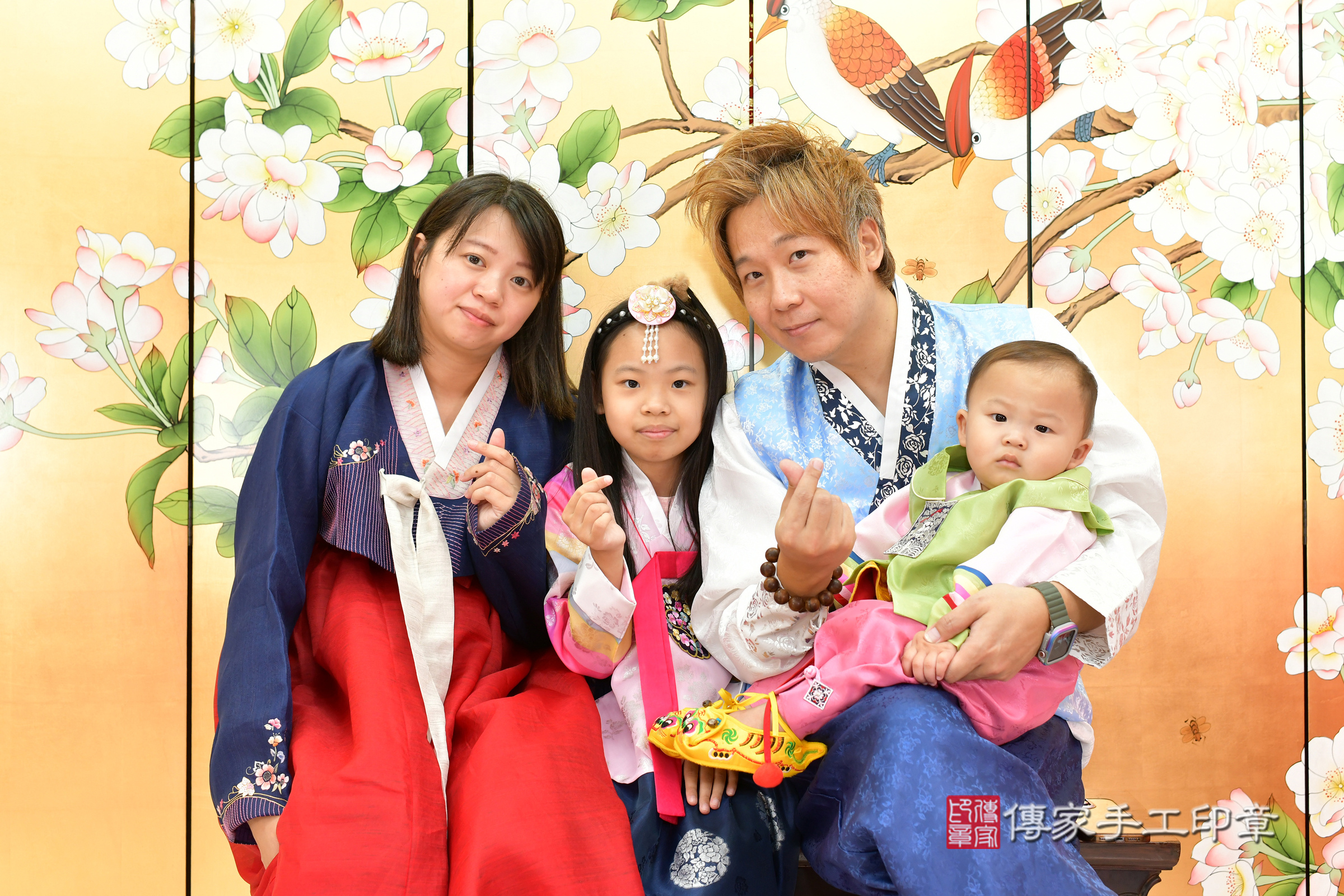 台中市北區誠誠寶寶抓周推薦:傳家台中店抓周度脺中國風會場,嬰兒古禮抓周流程儀式吉祥話、抓周道具物品24種、拍照。抓周證書。2024.11.10,照片2 台中市北區誠誠寶寶抓周推薦:傳家台中店抓周度脺中國風會場,嬰兒古禮抓周流程儀式吉祥話、抓周道具物品24種、拍照。抓周證書。2024.11.10,照片2