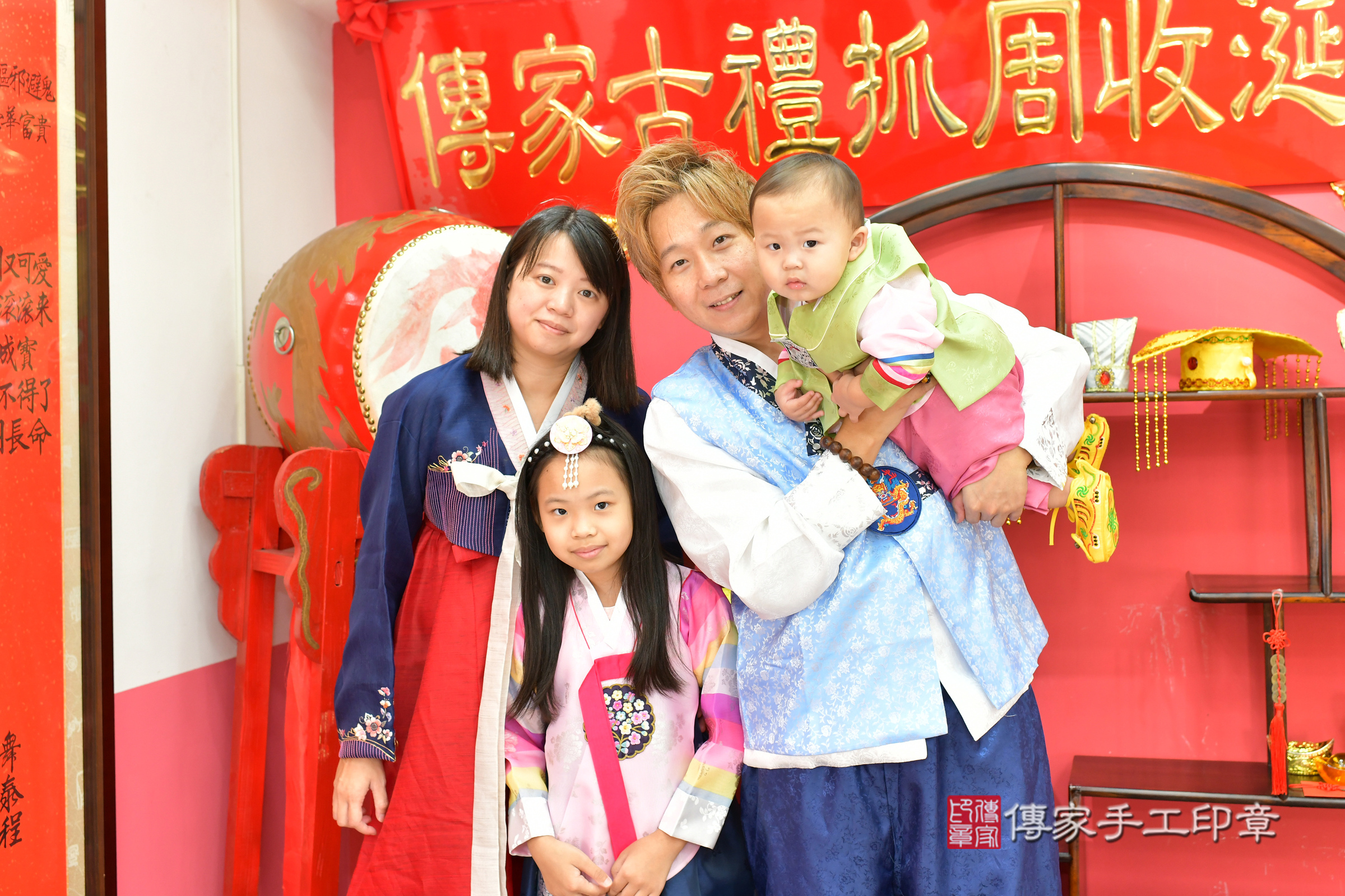 台中市北區誠誠寶寶抓周推薦:傳家台中店抓周度脺中國風會場,嬰兒古禮抓周流程儀式吉祥話、抓周道具物品24種、拍照。抓周證書。2024.11.10,照片27 台中市北區誠誠寶寶抓周推薦:傳家台中店抓周度脺中國風會場,嬰兒古禮抓周流程儀式吉祥話、抓周道具物品24種、拍照。抓周證書。2024.11.10,照片27