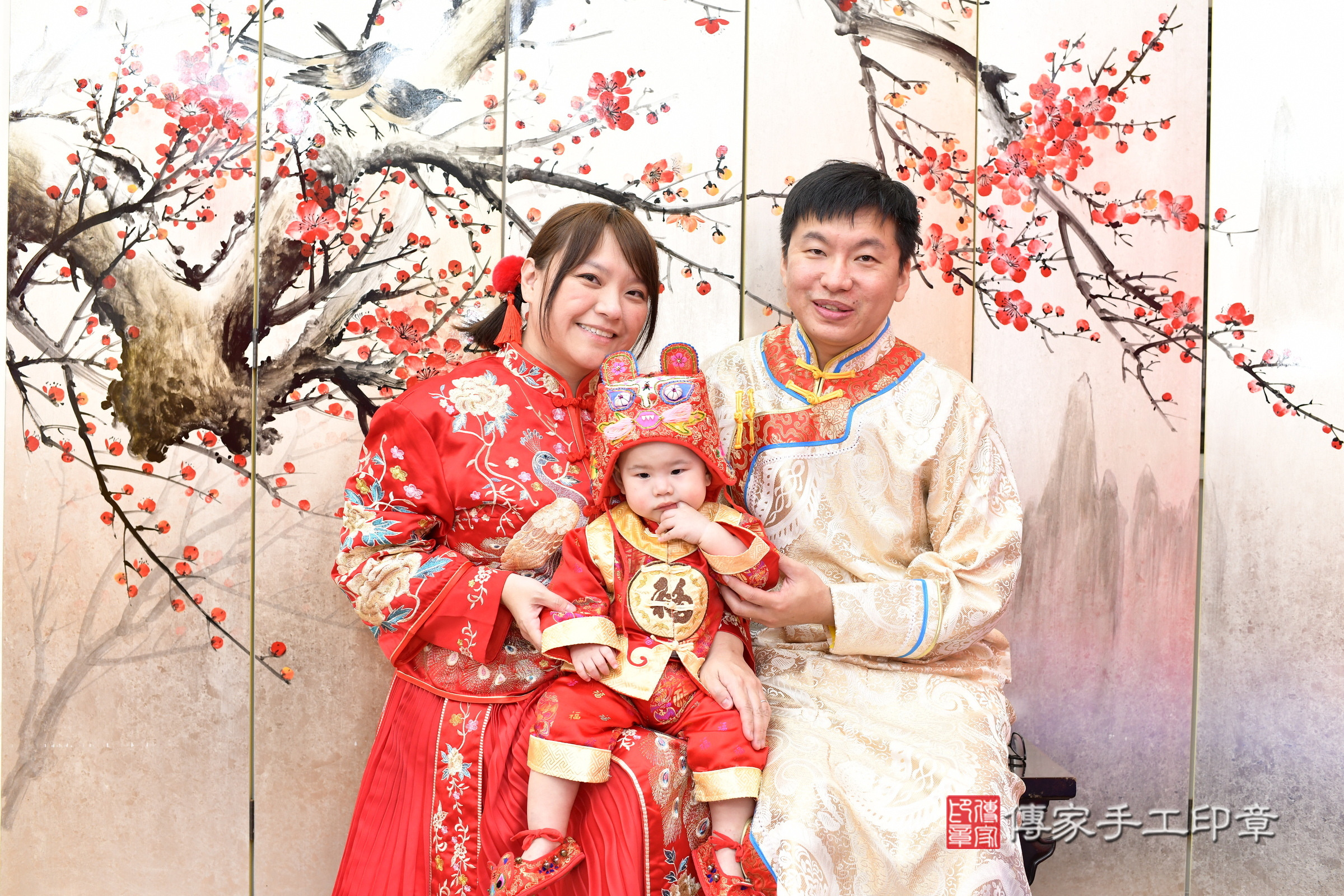 新北市永和區小淵寶寶抓周推薦:傳家新北店抓周度脺中國風會場,嬰兒古禮抓周流程儀式吉祥話、抓周道具物品24種、拍照。抓周證書。2024.12.16,照片14 新北市永和區小淵寶寶抓周推薦:傳家新北店抓周度脺中國風會場,嬰兒古禮抓周流程儀式吉祥話、抓周道具物品24種、拍照。抓周證書。2024.12.16,照片14