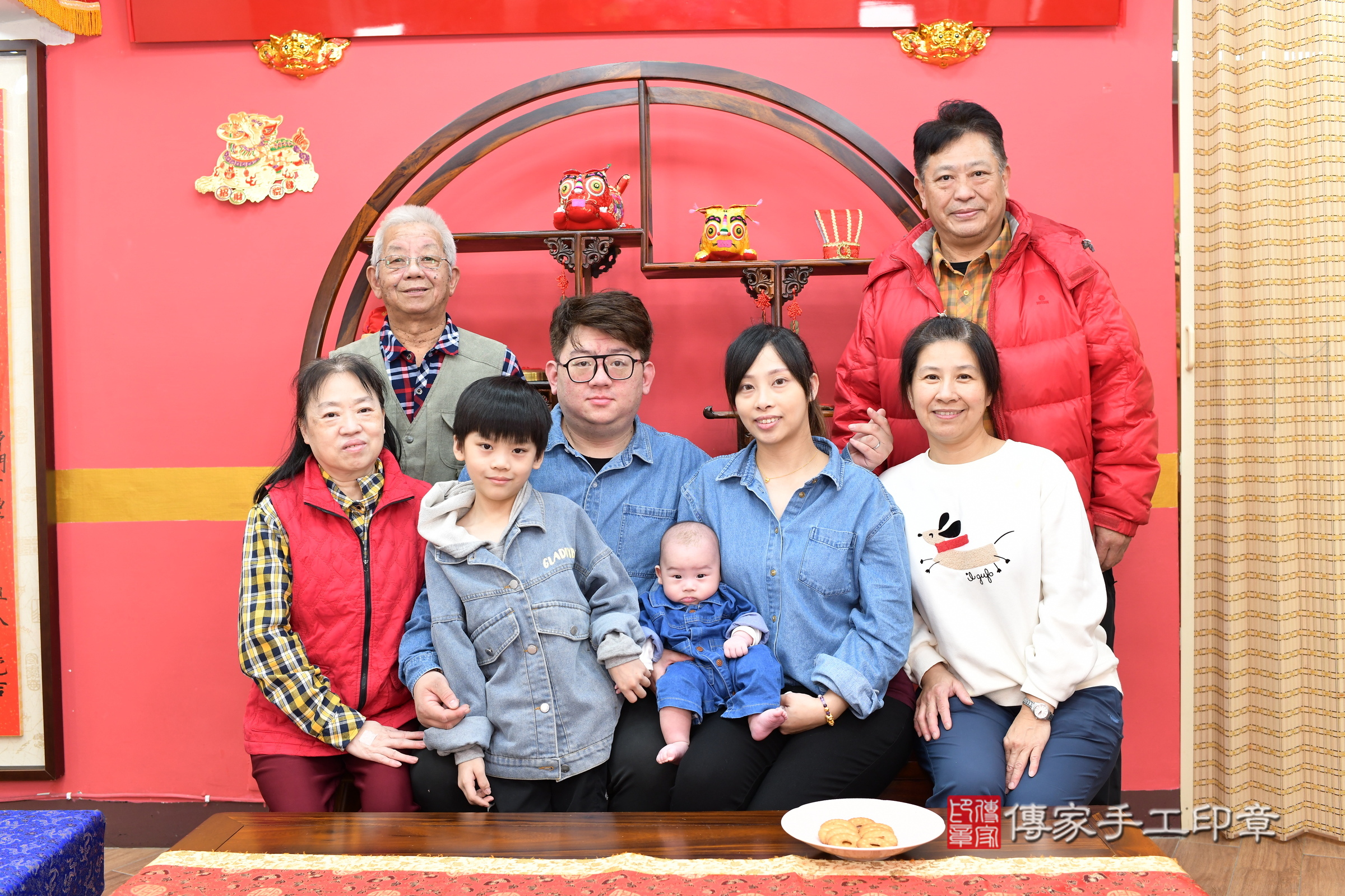 新北市永和區小滕寶寶收涎推薦:傳家新北店收涎中國風會場,嬰兒古禮收涎收口水流程儀式、收涎吉祥話、收涎餅乾、收涎拍照。收涎證書。2024.12.25,照片15 新北市永和區小滕寶寶收涎推薦:傳家新北店收涎中國風會場,嬰兒古禮收涎收口水流程儀式、收涎吉祥話、收涎餅乾、收涎拍照。收涎證書。2024.12.25,照片15