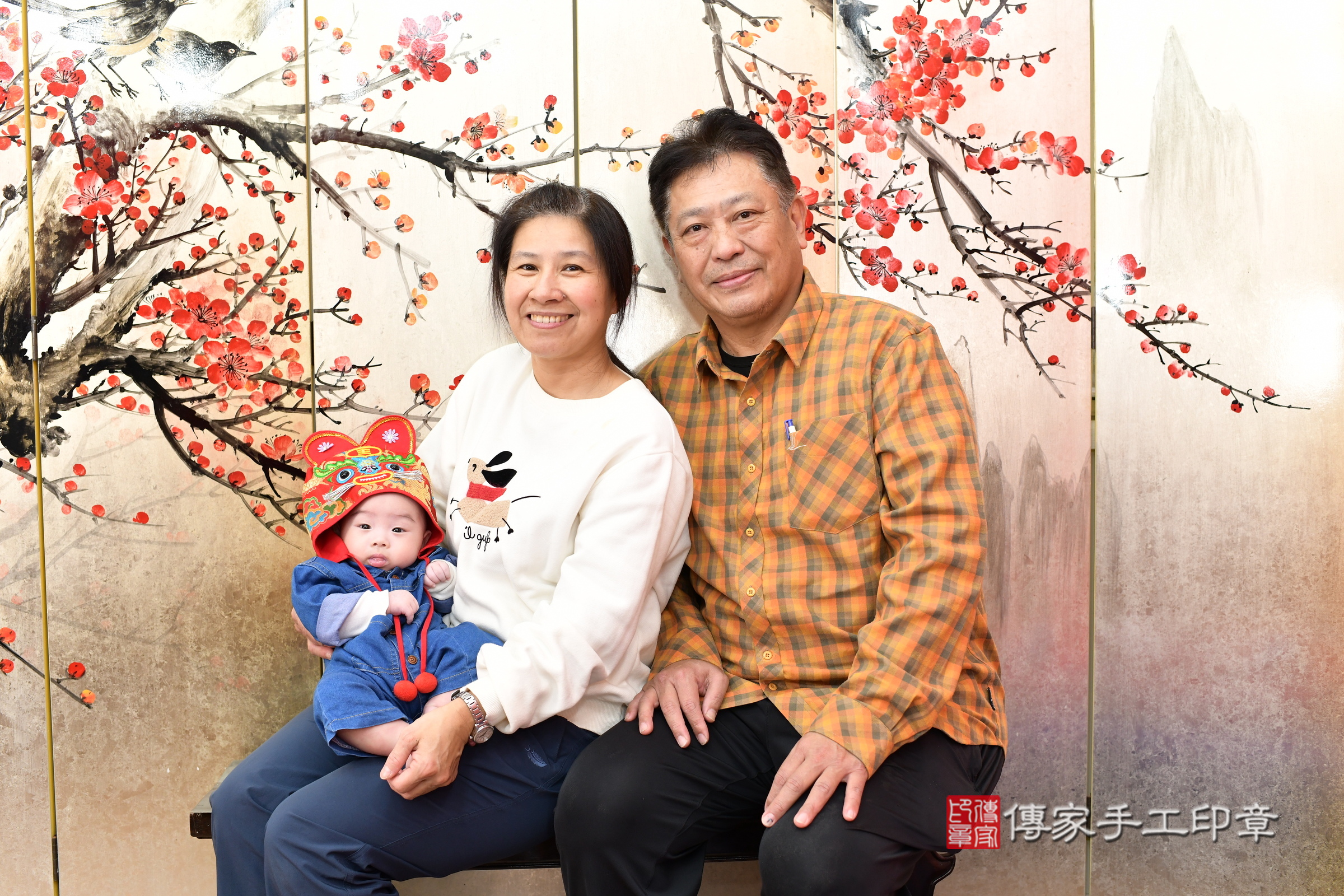 新北市永和區小滕寶寶收涎推薦:傳家新北店收涎中國風會場,嬰兒古禮收涎收口水流程儀式、收涎吉祥話、收涎餅乾、收涎拍照。收涎證書。2024.12.25,照片5 新北市永和區小滕寶寶收涎推薦:傳家新北店收涎中國風會場,嬰兒古禮收涎收口水流程儀式、收涎吉祥話、收涎餅乾、收涎拍照。收涎證書。2024.12.25,照片5