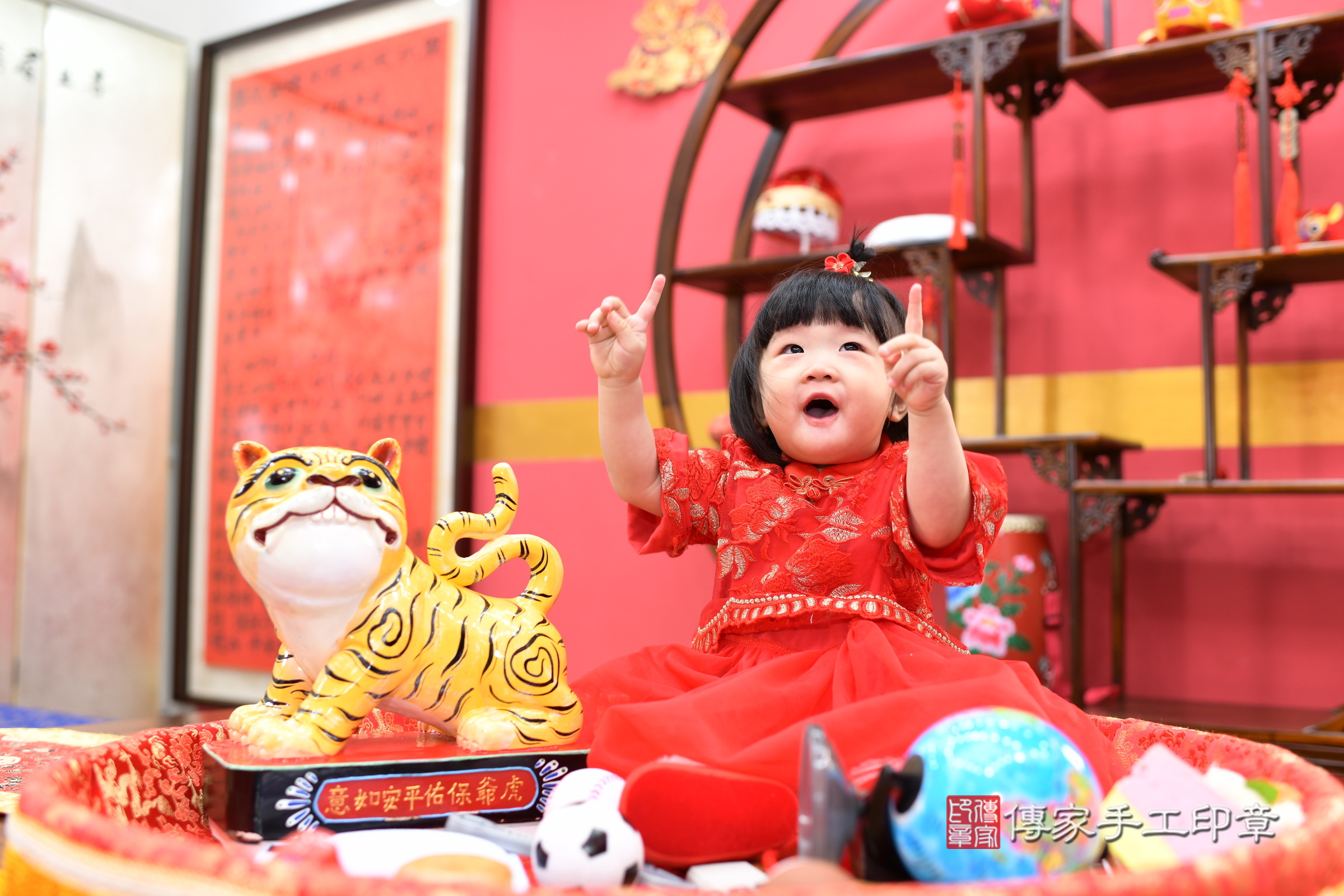 台北市大同區婷婷寶寶抓周推薦:傳家台北店抓周度脺中國風會場,嬰兒古禮抓周流程儀式吉祥話、抓周道具物品24種、拍照。抓周證書。2024.12.28,照片9 台北市大同區婷婷寶寶抓周推薦:傳家台北店抓周度脺中國風會場,嬰兒古禮抓周流程儀式吉祥話、抓周道具物品24種、拍照。抓周證書。2024.12.28,照片9