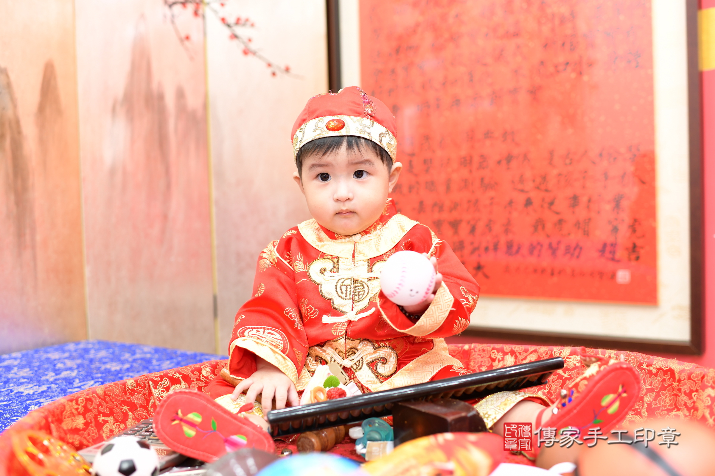 新北市永和區辰辰寶寶抓周推薦:傳家新北店抓周度脺中國風會場,嬰兒古禮抓周流程儀式吉祥話、抓周道具物品24種、拍照。抓周證書。2025.1.1,照片7 新北市永和區辰辰寶寶抓周推薦:傳家新北店抓周度脺中國風會場,嬰兒古禮抓周流程儀式吉祥話、抓周道具物品24種、拍照。抓周證書。2025.1.1,照片7