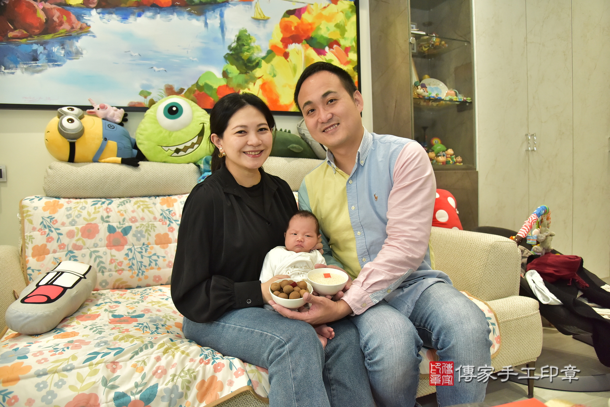 小維寶寶(新北市新莊區到府嬰兒小維寶寶滿月剃頭理髮、到府嬰兒剃胎毛儀式吉祥話)。到府剃頭剃胎毛主持、專業拍照、證書。★購買「臍帶章、肚臍章、胎毛筆刷印章」贈送：剃頭、收涎、抓周，三選一。2025.1.6，照片6