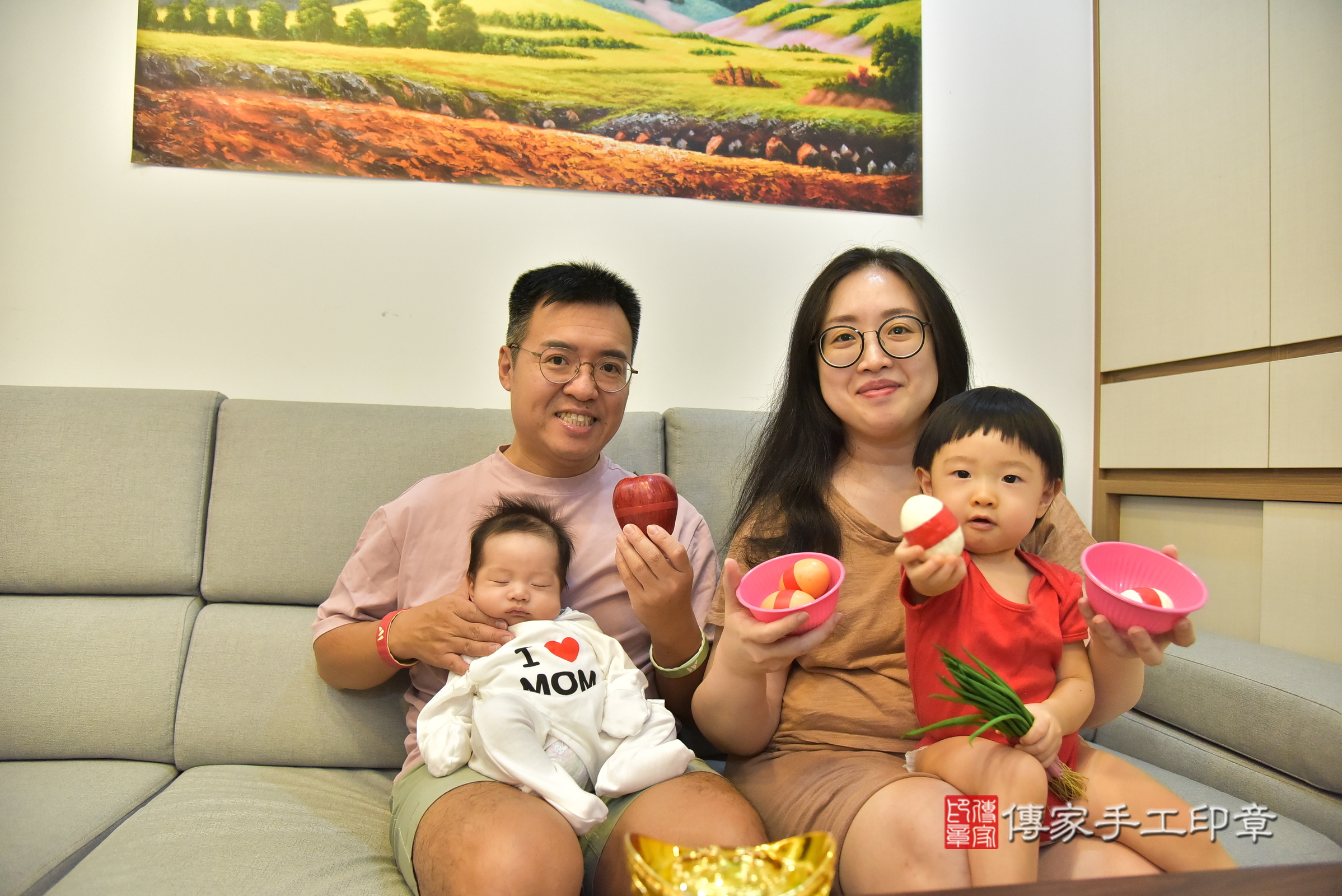 騏騏寶寶(新北市淡水區到府嬰兒騏騏寶寶滿月剃頭理髮、到府嬰兒剃胎毛儀式吉祥話)。到府剃頭剃胎毛主持、專業拍照、證書。★購買「臍帶章、肚臍章、胎毛筆刷印章」贈送：剃頭、收涎、抓周，三選一。2025.1.3，照片5