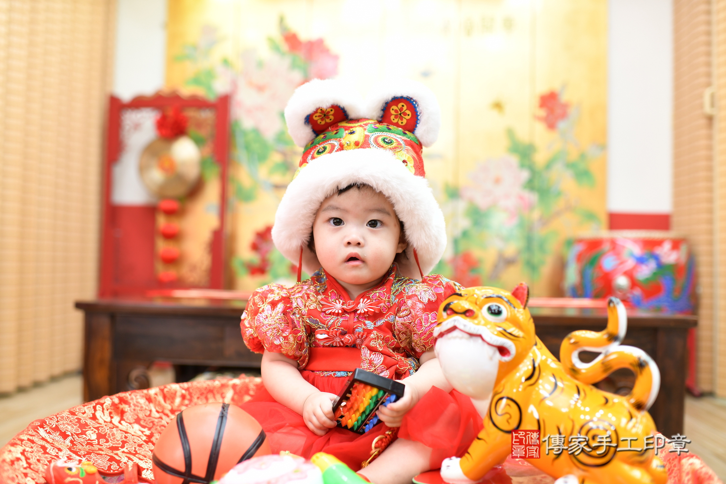 新北市永和區靚靚寶寶抓周推薦:傳家新北店抓周度脺中國風會場,嬰兒古禮抓周流程儀式吉祥話、抓周道具物品24種、拍照。抓周證書。2025.1.5,照片14 新北市永和區靚靚寶寶抓周推薦:傳家新北店抓周度脺中國風會場,嬰兒古禮抓周流程儀式吉祥話、抓周道具物品24種、拍照。抓周證書。2025.1.5,照片14