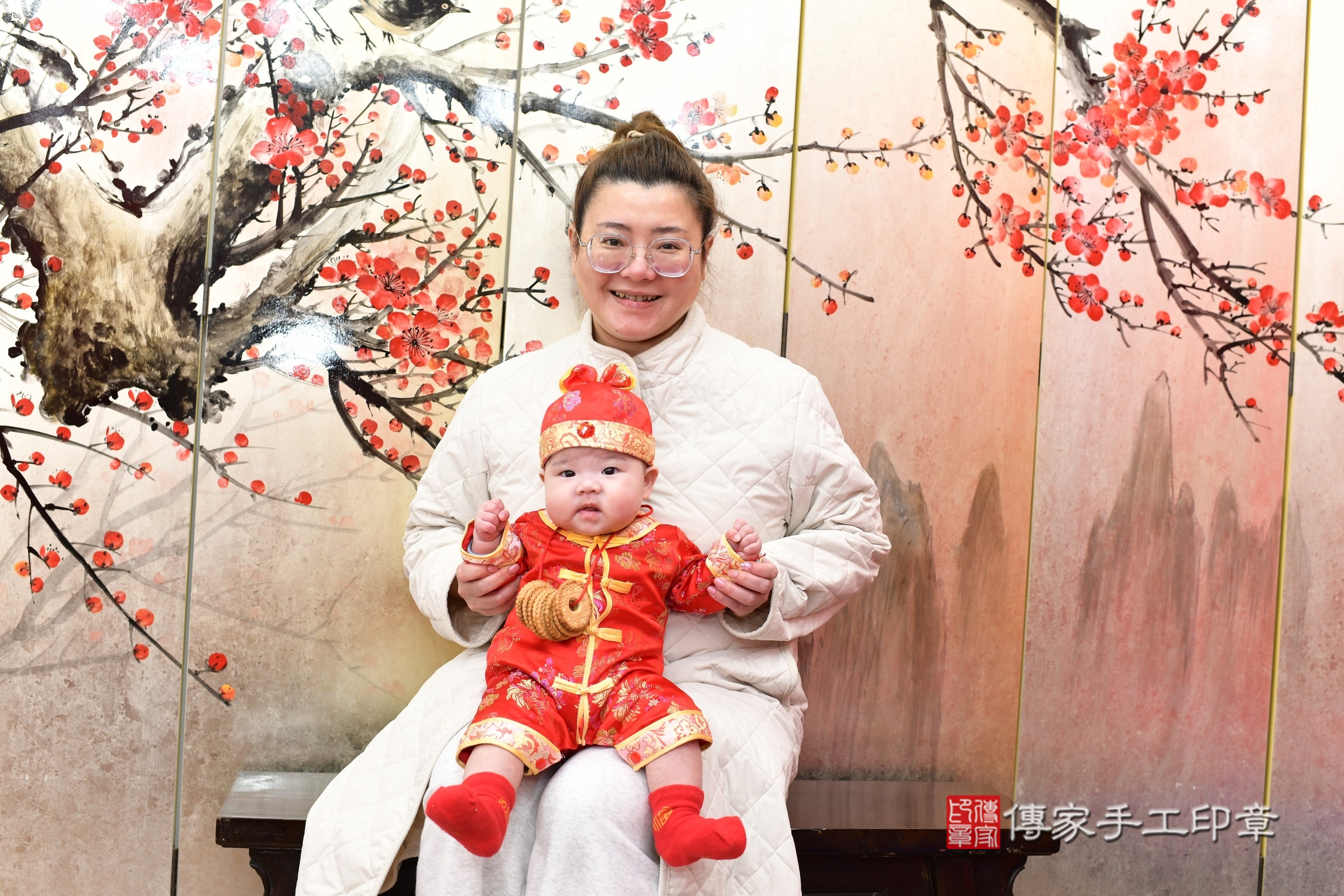 新北市永和區小璇寶寶收涎推薦:傳家新北店收涎中國風會場,嬰兒古禮收涎收口水流程儀式、收涎吉祥話、收涎餅乾、收涎拍照。收涎證書。2025.1.11,照片7 新北市永和區小璇寶寶收涎推薦:傳家新北店收涎中國風會場,嬰兒古禮收涎收口水流程儀式、收涎吉祥話、收涎餅乾、收涎拍照。收涎證書。2025.1.11,照片7