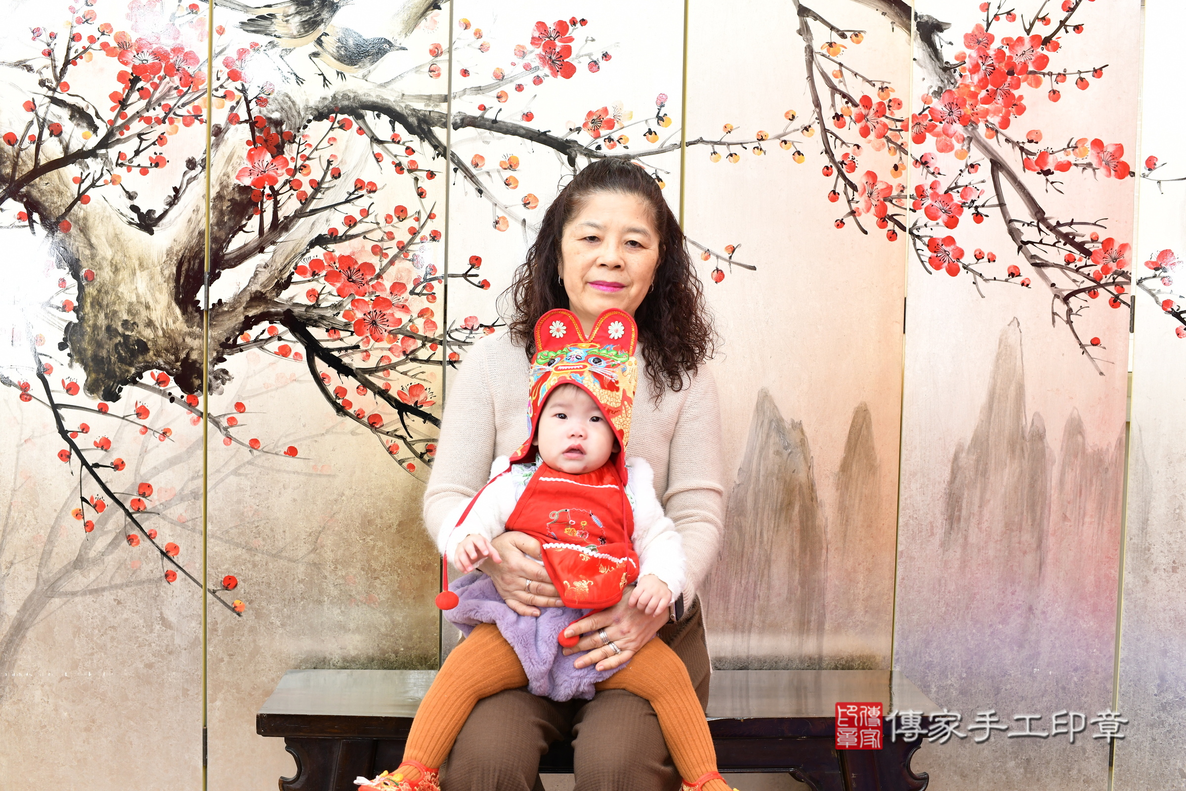 新北市永和區玥玥寶寶抓周推薦:傳家新北店抓周度脺中國風會場,嬰兒古禮抓周流程儀式吉祥話、抓周道具物品24種、拍照。抓周證書。2025.1.13,照片11 新北市永和區玥玥寶寶抓周推薦:傳家新北店抓周度脺中國風會場,嬰兒古禮抓周流程儀式吉祥話、抓周道具物品24種、拍照。抓周證書。2025.1.13,照片11