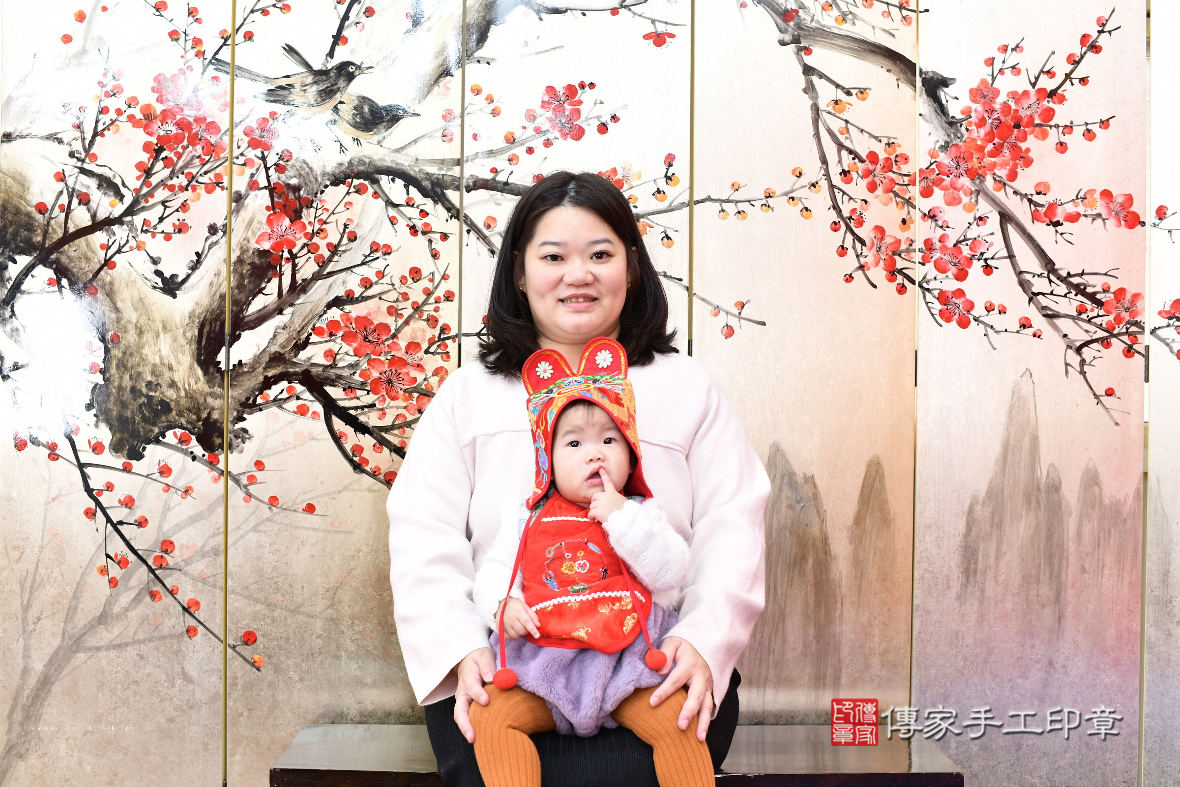 新北市永和區玥玥寶寶抓周推薦:傳家新北店抓周度脺中國風會場,嬰兒古禮抓周流程儀式吉祥話、抓周道具物品24種、拍照。抓周證書。2025.1.13,照片10 新北市永和區玥玥寶寶抓周推薦:傳家新北店抓周度脺中國風會場,嬰兒古禮抓周流程儀式吉祥話、抓周道具物品24種、拍照。抓周證書。2025.1.13,照片10