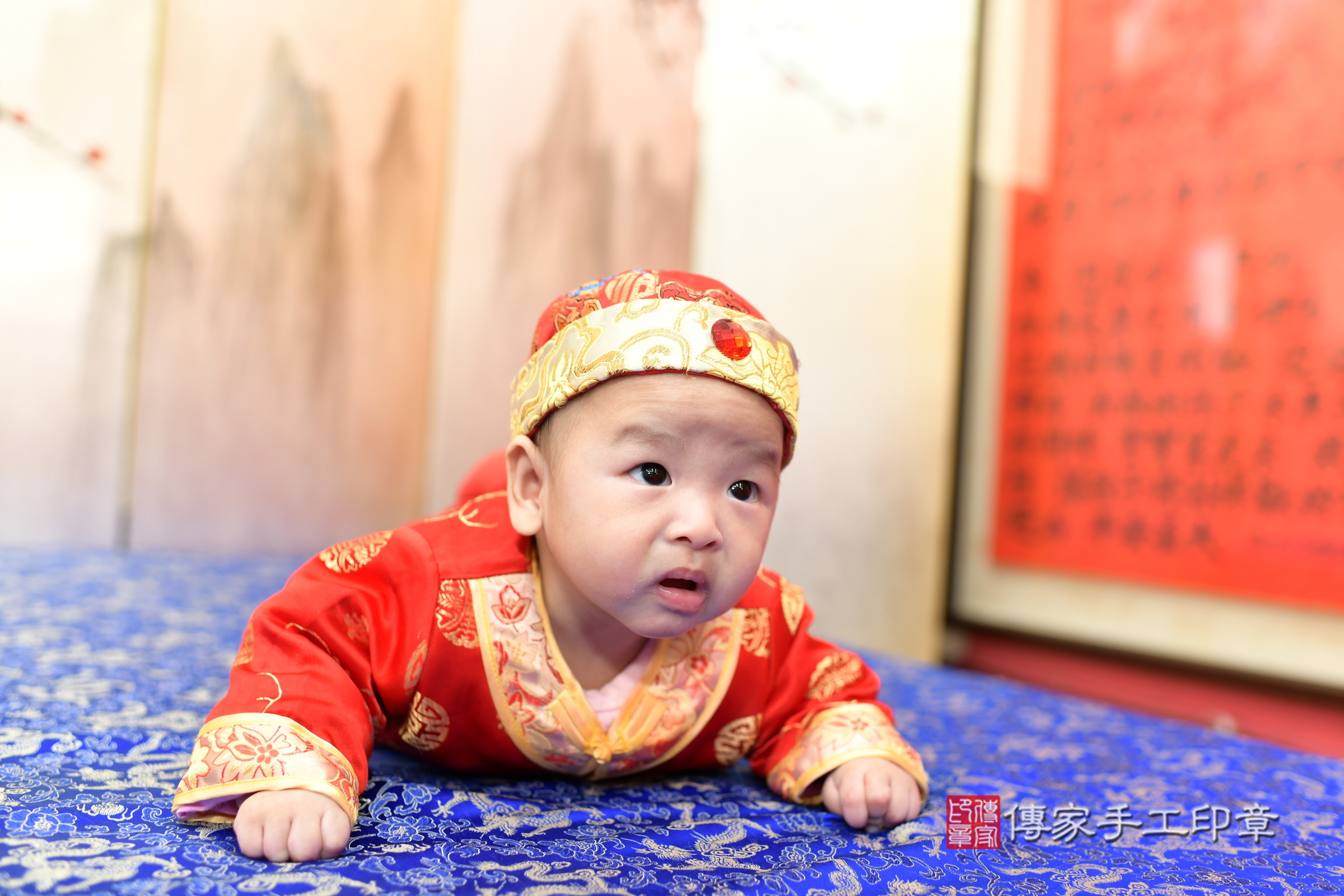 新北市永和區昊昊寶寶收涎推薦:傳家新北店收涎中國風會場,嬰兒古禮收涎收口水流程儀式、收涎吉祥話、收涎餅乾、收涎拍照。收涎證書。2025.1.12,照片6 新北市永和區昊昊寶寶收涎推薦:傳家新北店收涎中國風會場,嬰兒古禮收涎收口水流程儀式、收涎吉祥話、收涎餅乾、收涎拍照。收涎證書。2025.1.12,照片6