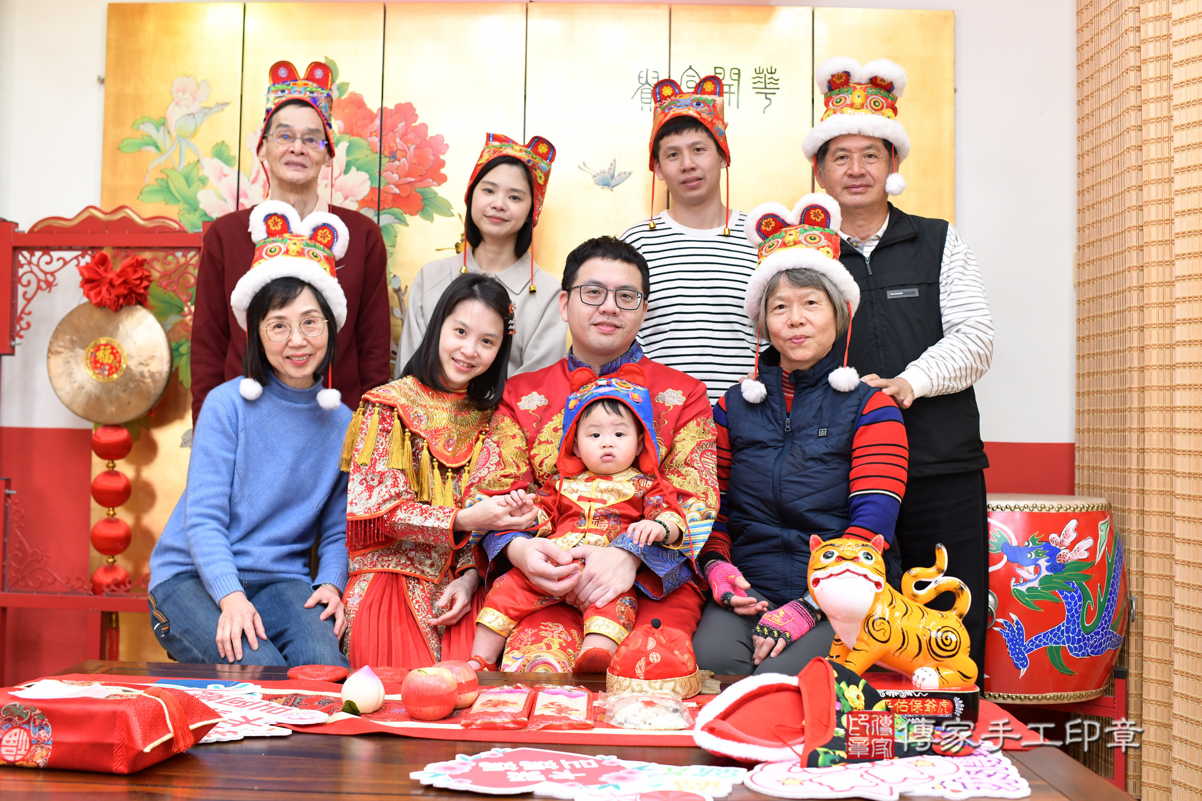 台北市大同區安安寶寶抓周推薦:傳家台北店抓周度脺中國風會場,嬰兒古禮抓周流程儀式吉祥話、抓周道具物品24種、拍照。抓周證書。2025.1.11,照片24 台北市大同區安安寶寶抓周推薦:傳家台北店抓周度脺中國風會場,嬰兒古禮抓周流程儀式吉祥話、抓周道具物品24種、拍照。抓周證書。2025.1.11,照片24