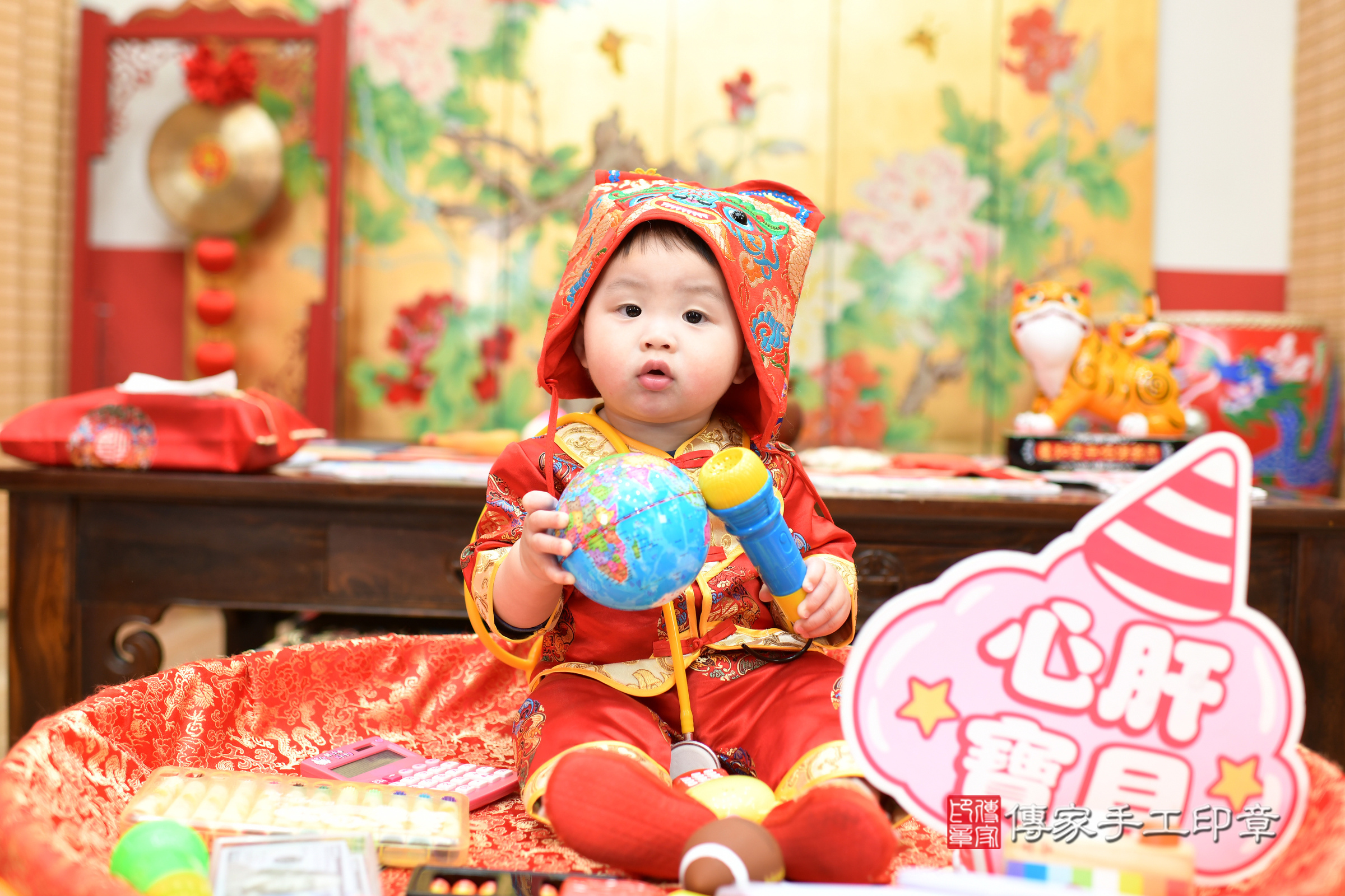 台北市大同區安安寶寶抓周推薦:傳家台北店抓周度脺中國風會場,嬰兒古禮抓周流程儀式吉祥話、抓周道具物品24種、拍照。抓周證書。2025.1.11,照片10 台北市大同區安安寶寶抓周推薦:傳家台北店抓周度脺中國風會場,嬰兒古禮抓周流程儀式吉祥話、抓周道具物品24種、拍照。抓周證書。2025.1.11,照片10