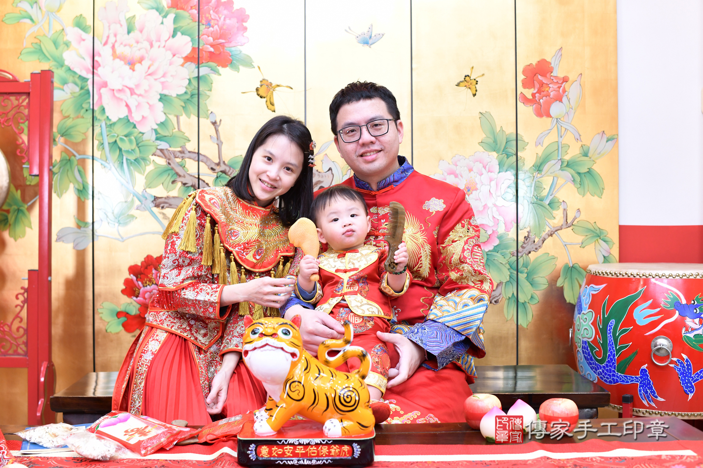 台北市大同區安安寶寶抓周推薦:傳家台北店抓周度脺中國風會場,嬰兒古禮抓周流程儀式吉祥話、抓周道具物品24種、拍照。抓周證書。2025.1.11,照片16 台北市大同區安安寶寶抓周推薦:傳家台北店抓周度脺中國風會場,嬰兒古禮抓周流程儀式吉祥話、抓周道具物品24種、拍照。抓周證書。2025.1.11,照片16